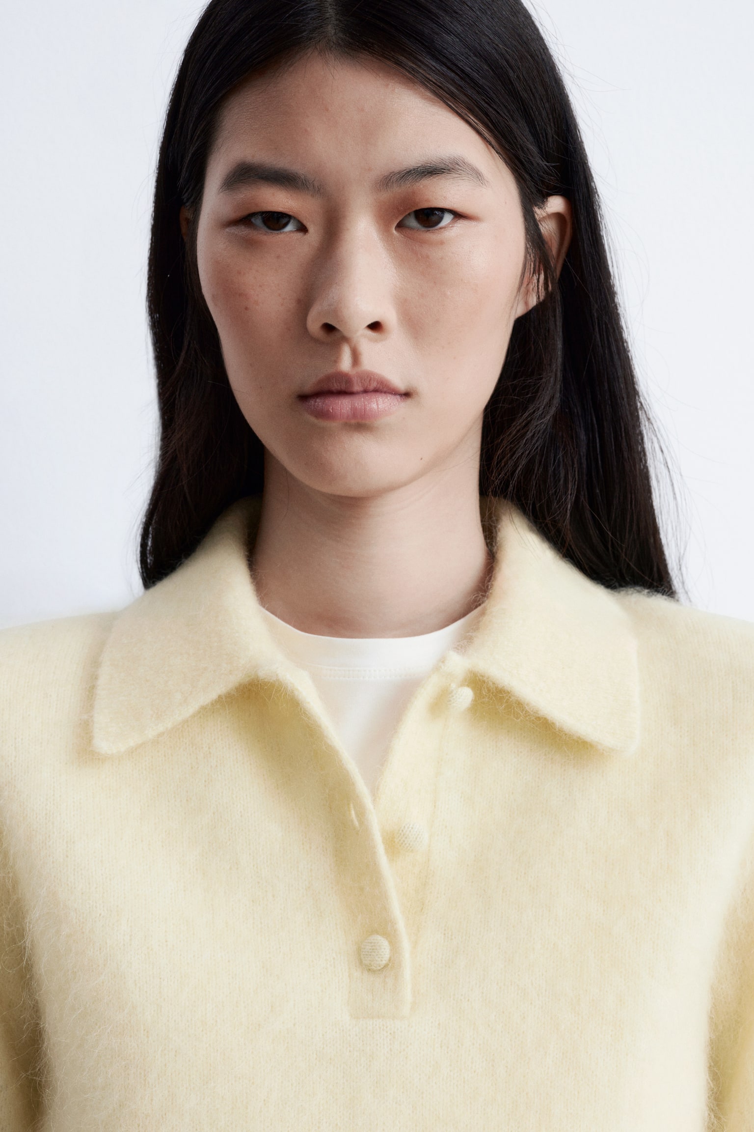 T-shirt polo en maille brossée - Jaune clair/Marron foncé/Gris foncé - 1