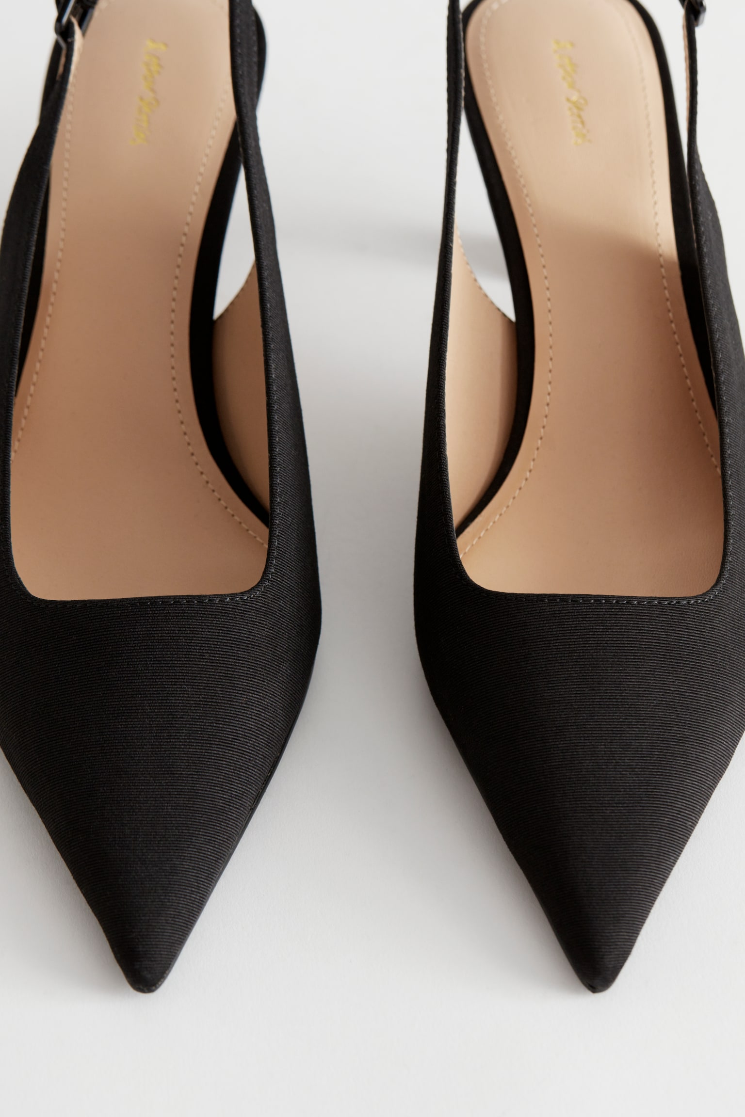 Pointed Slingback Pumps - Black/Mahogany - 4