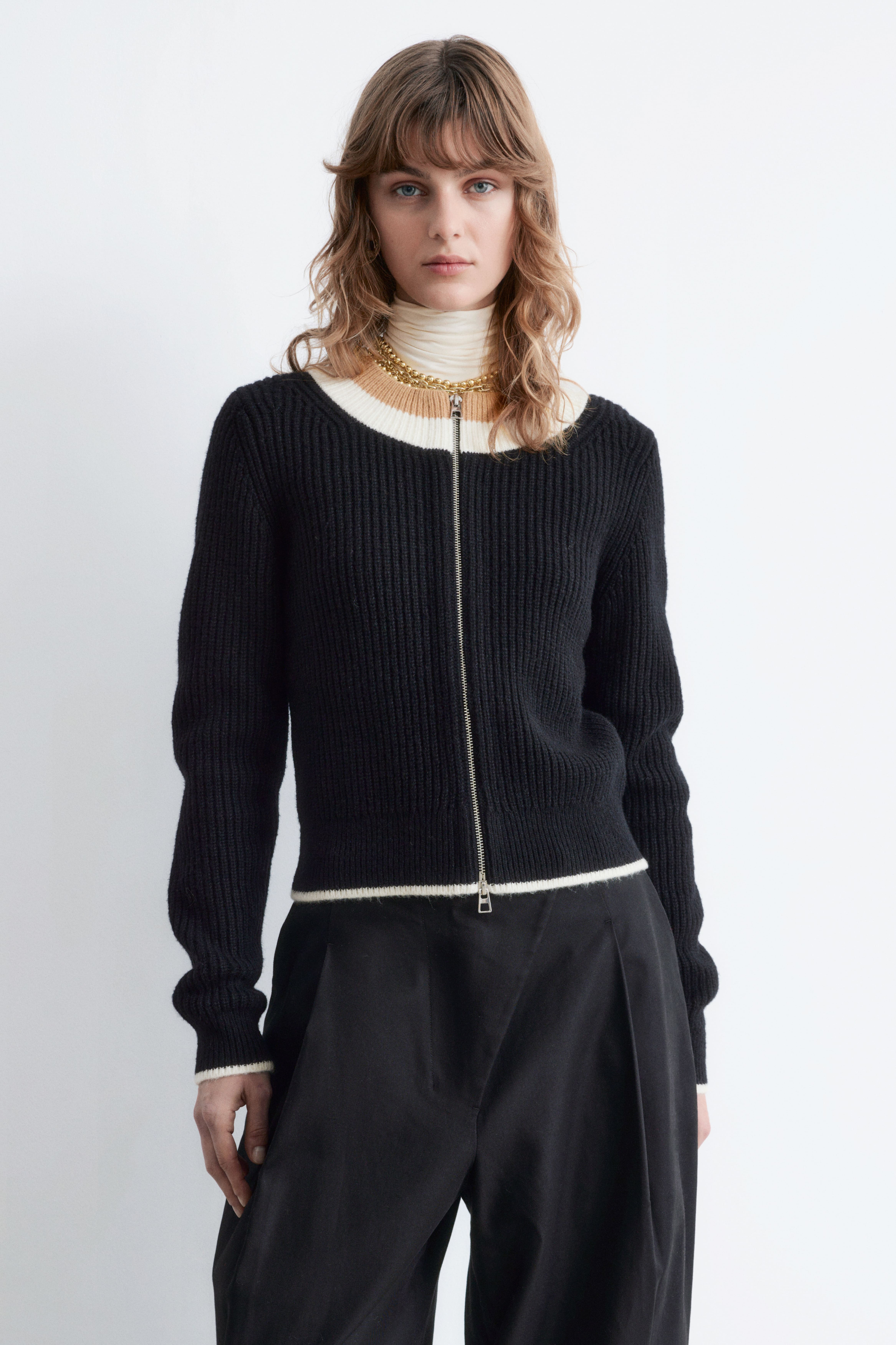 Cardigan med glidelås og kontrastkanter - Svart