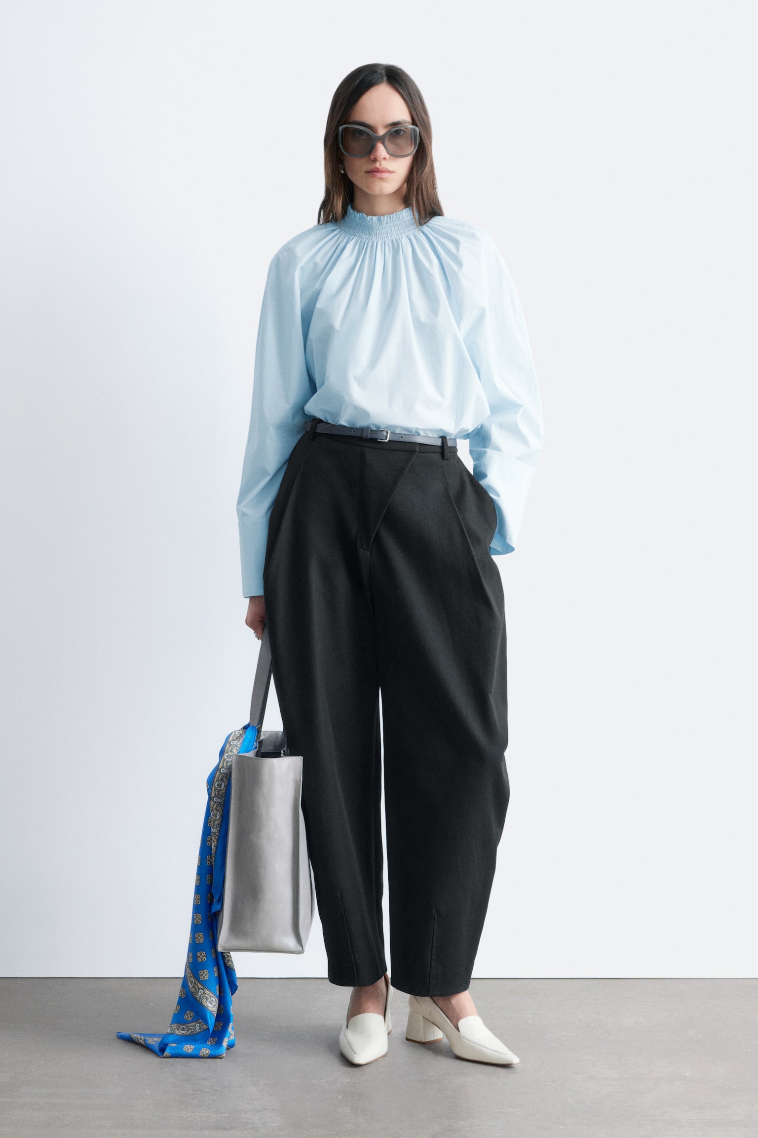 Μπλούζα με Σούρες και Όρθιο Γιακά - Ανοιχτό Μπλε - 1