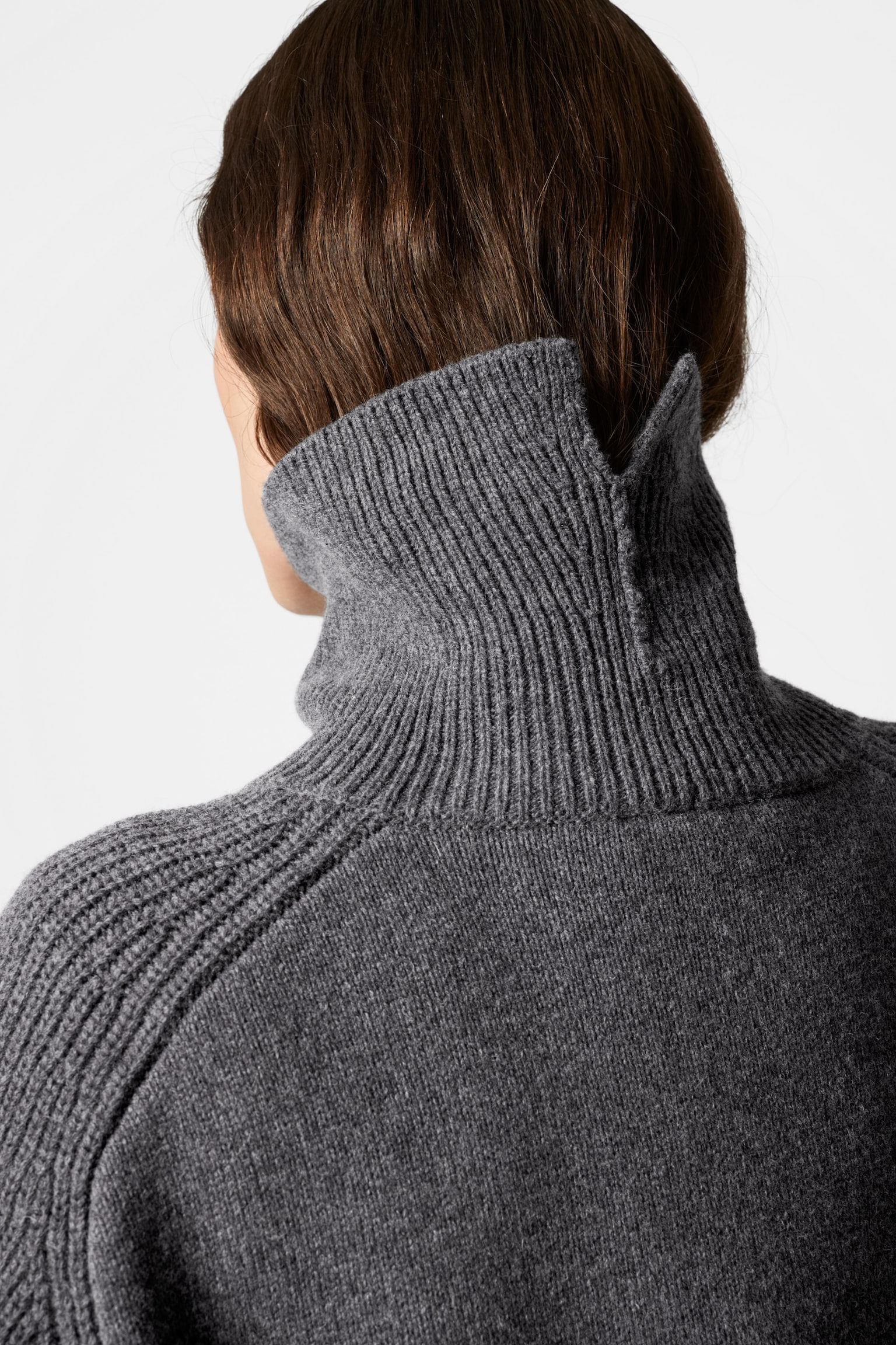 Boxy Turtleneck Jumper - Dark Grey/Brown - 6