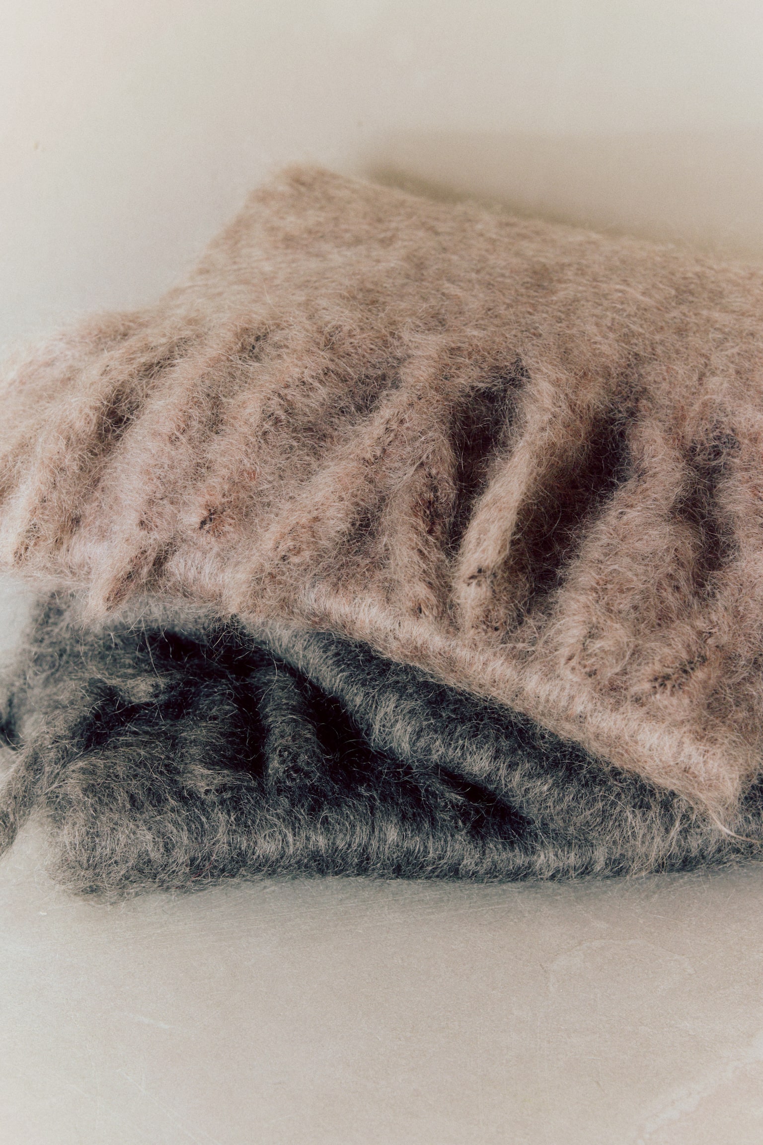 Голям шал от мохерна смес - Greige меланж/Тъмно сив меланж/Светложълт - 4