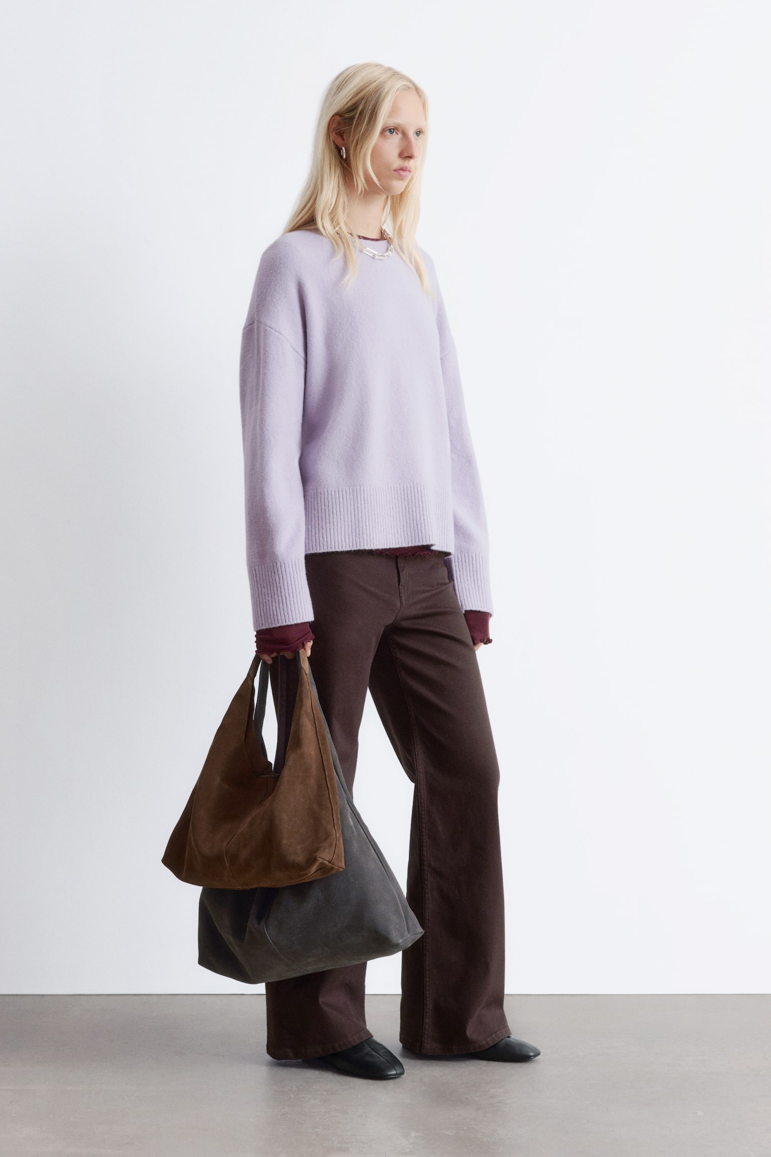 Locker geschnittener Strickpullover - Flieder/Hellrosa/Schwarz/Weiß/Dunkelbraun/Dunkelblau/Dunkelrot/Grau meliert - 6