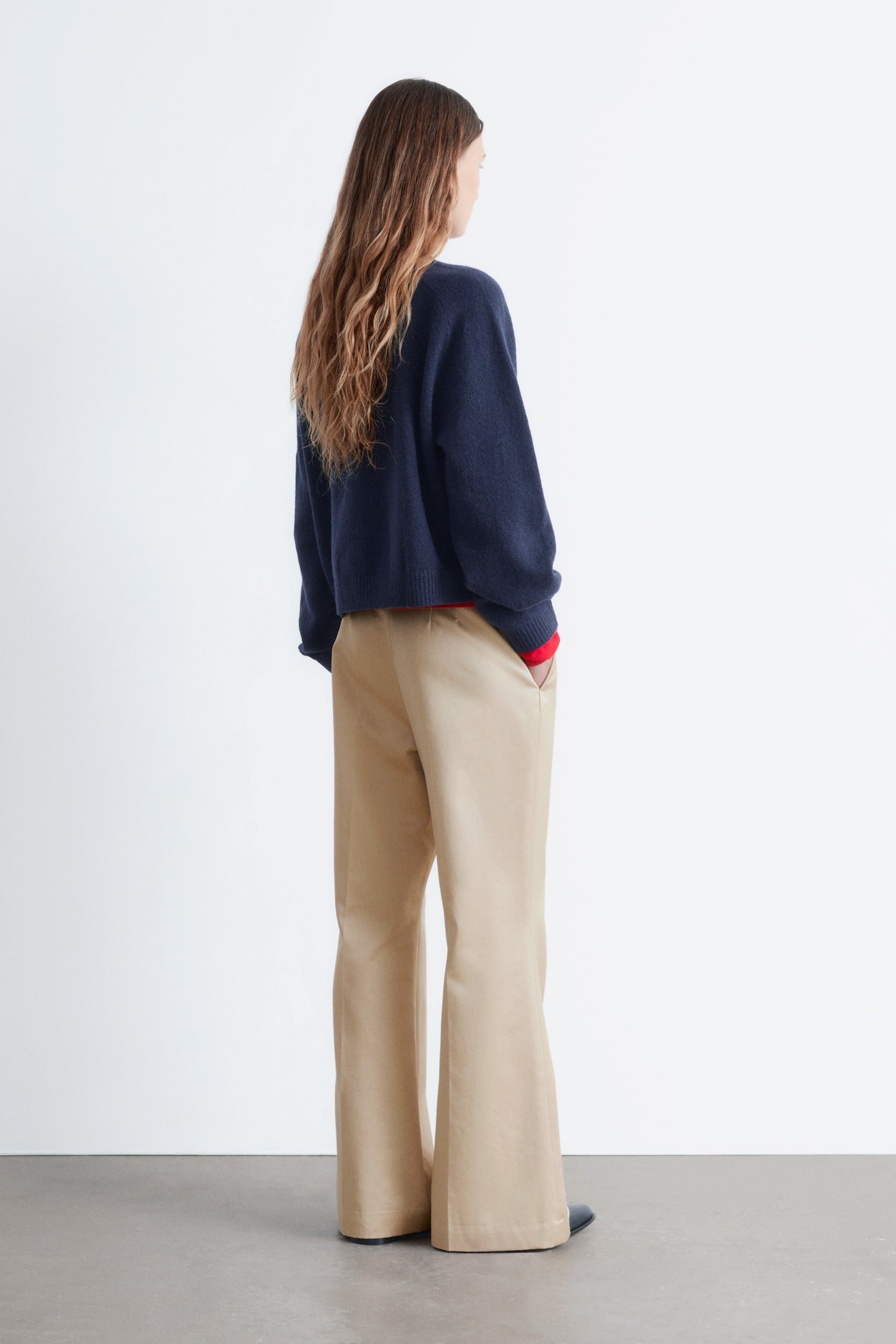 Gestrickter Pullover - Dunkelblau/Hellrosa/Schwarz/Beige/Dunkelbraun/Hellgrün/Hellgrau/Dunkles Türkis/Dunkelrot - 5