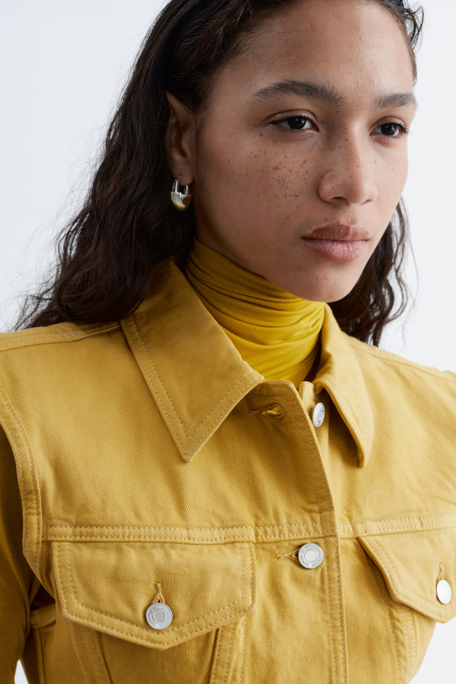 Figursyet denimvest - Gul - 8