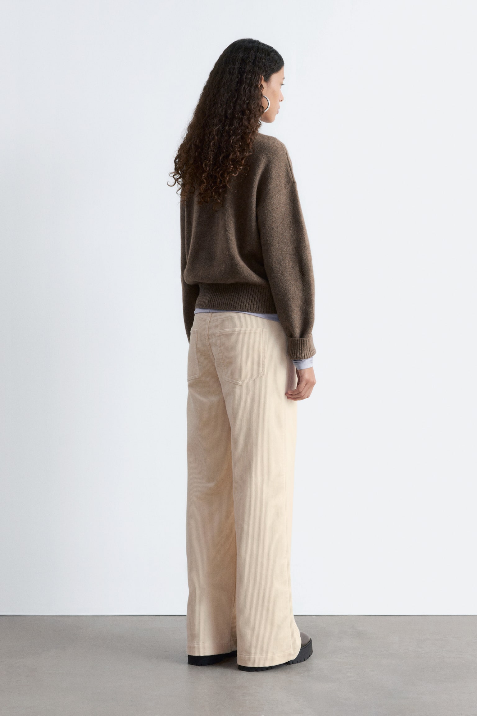 Rollkragenpullover - Dunkles Graubraun/Weinrot/Leuchtendes Rot/Leuchtendes Blau/Dunkelbeige/Rosa/Schwarz - 5