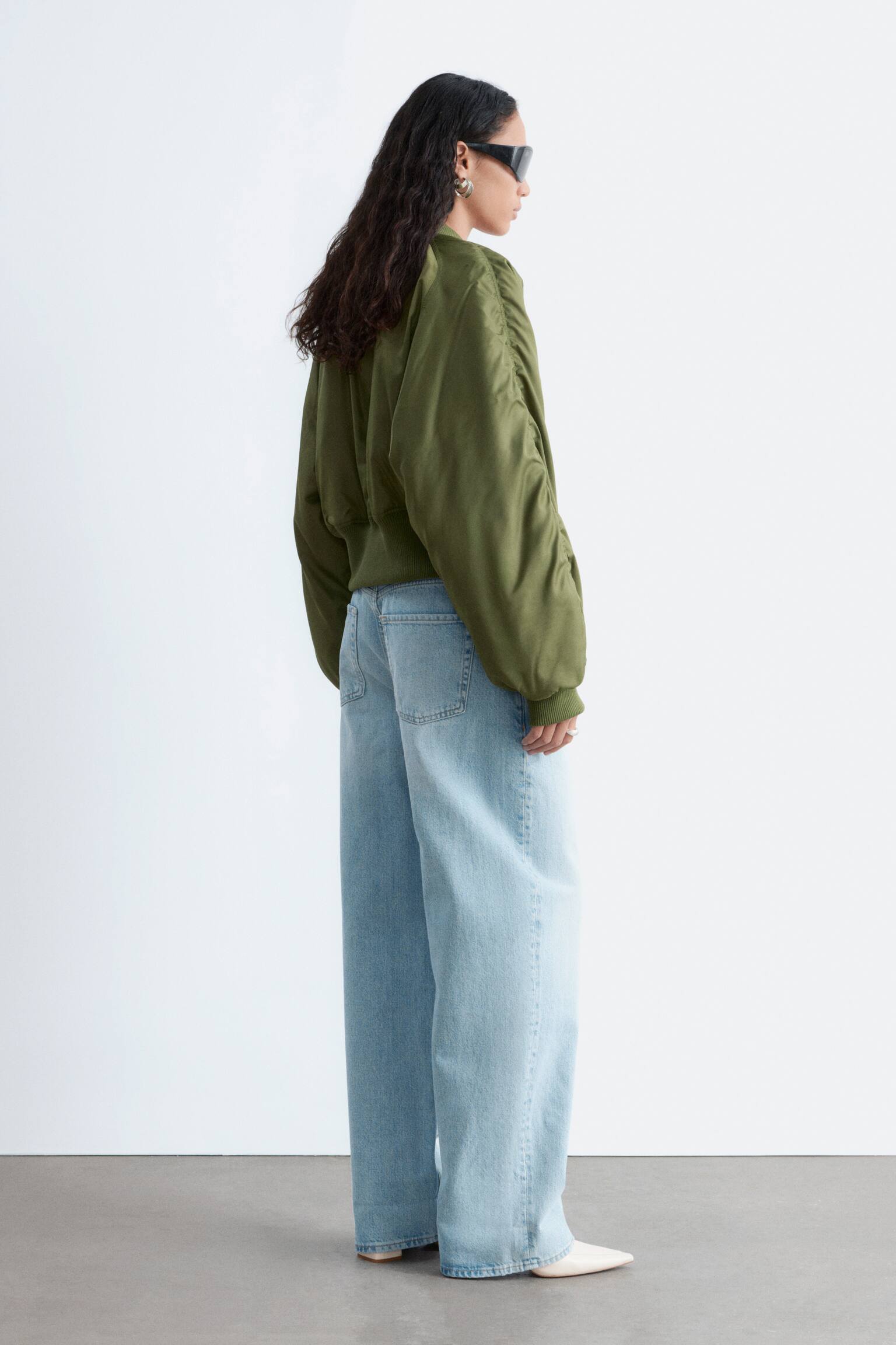 Jeans mit Barrel-Bein - Hellblau/Helles Khaki/Weiß/Dunkelblau/Rostbraun/Mittelblau/Khaki - 4