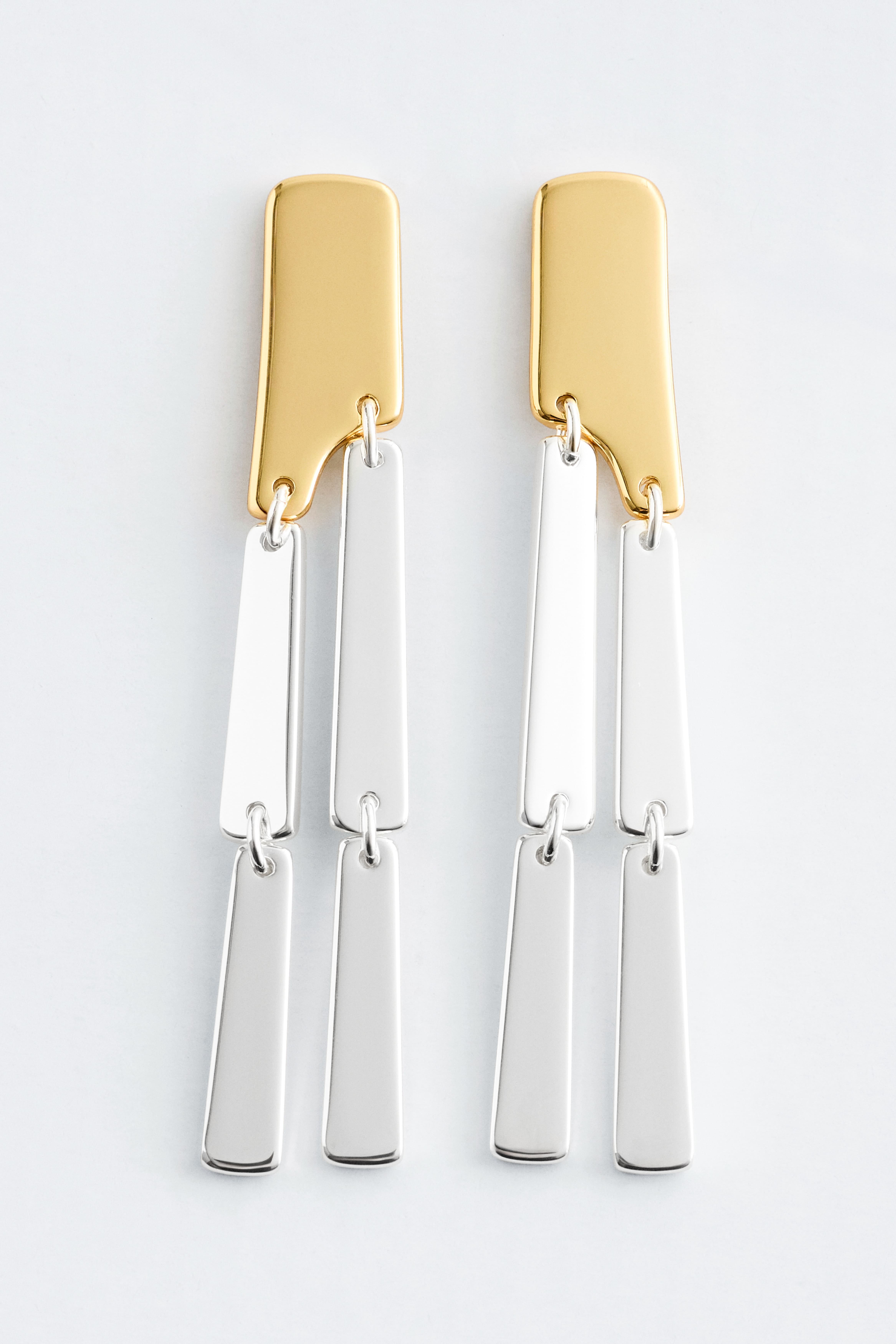 Zweifarbige Ohrringe mit Anhänger - Silber/Gold