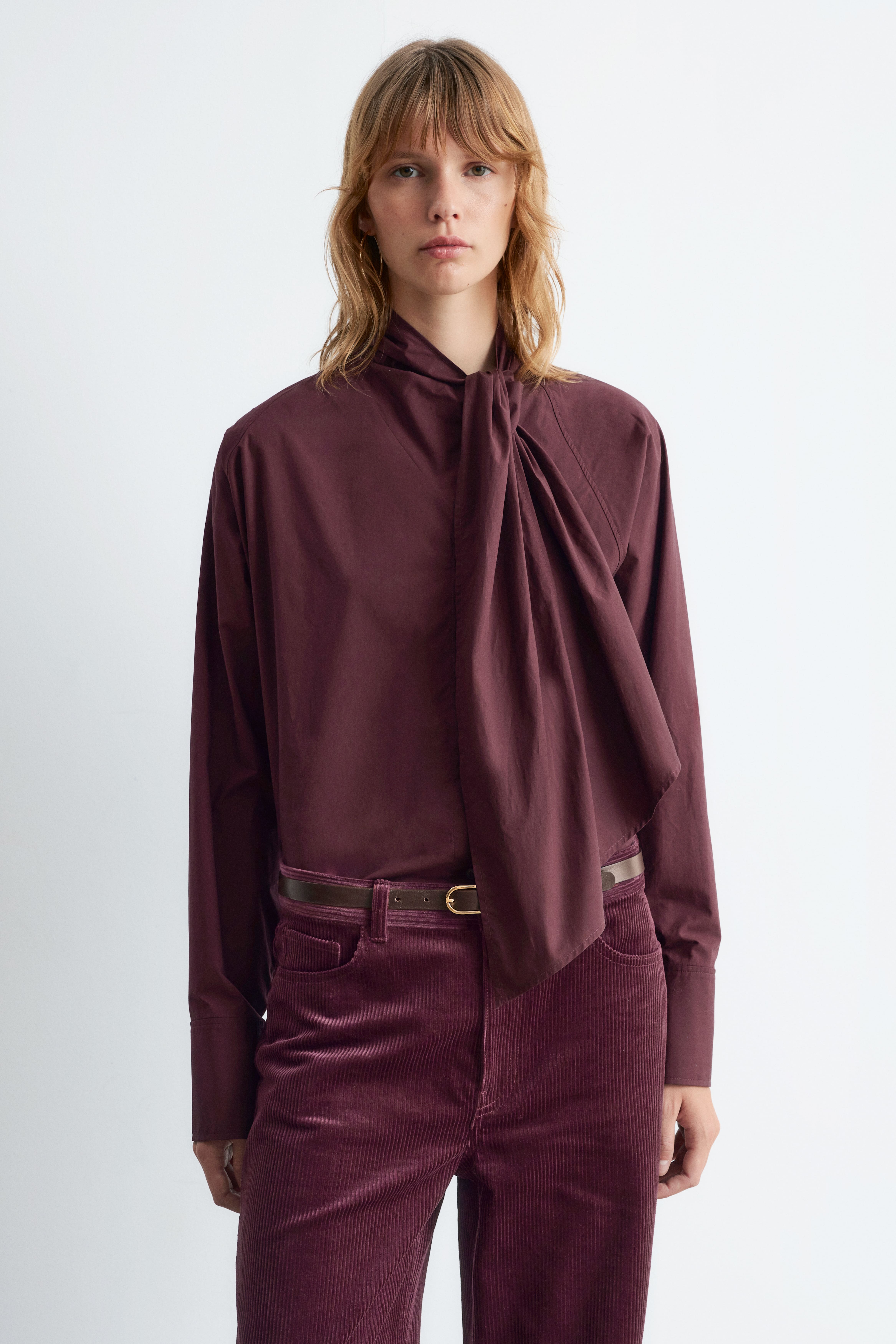 Camicia con dettaglio sciarpa - Rosso scuro/Beige a righe