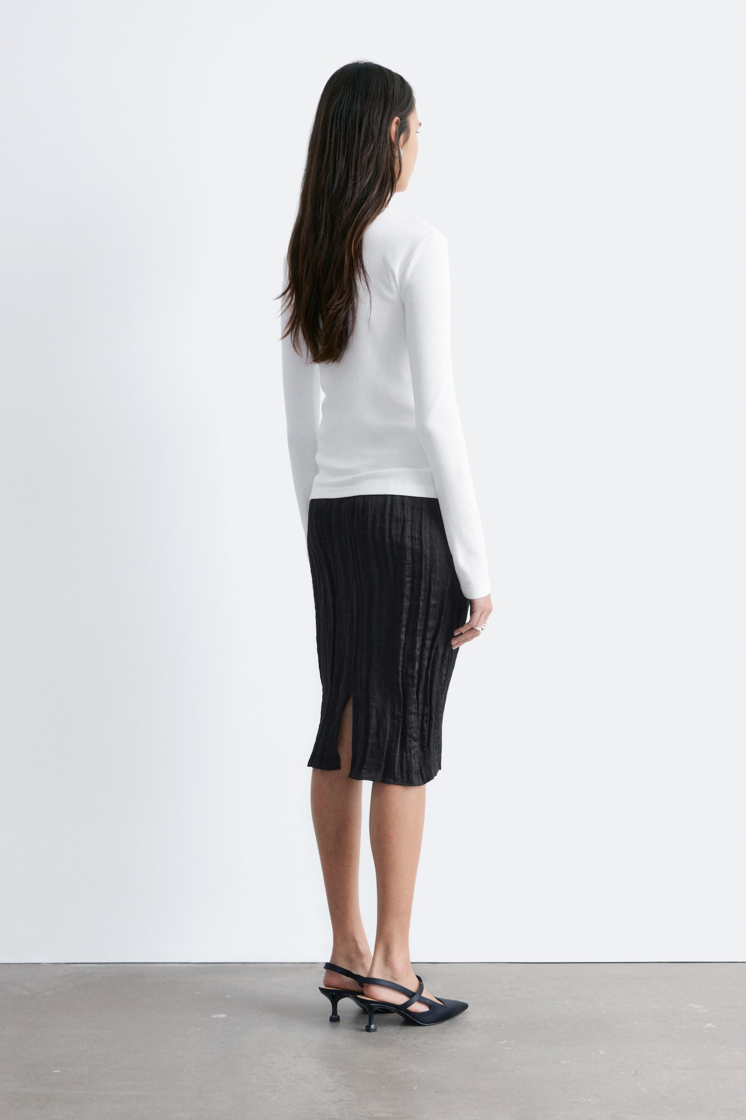 Haut côtelé à manches longues - Blanc/Marron foncé/Rayures beiges/noires/Black/Rayures brunes et blanches/Gris clair/Vert foncé - 7