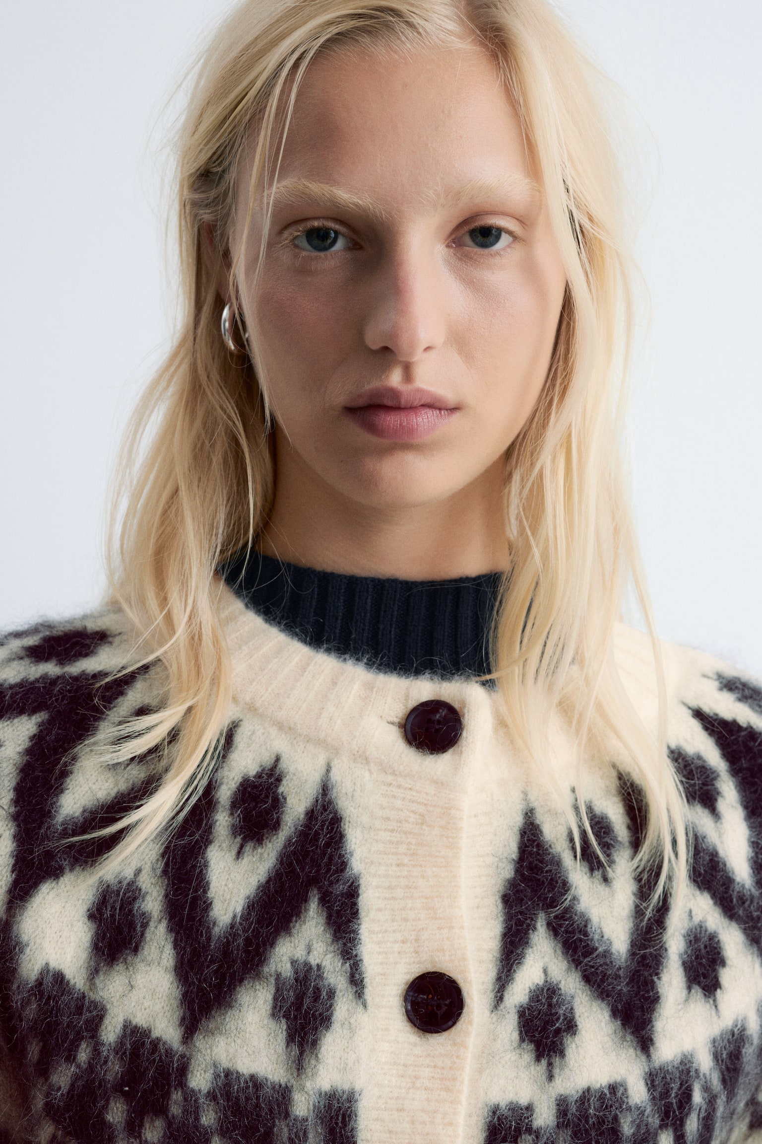 Strickjacke aus Mohairmischung - Weiß/Schwarz - 6