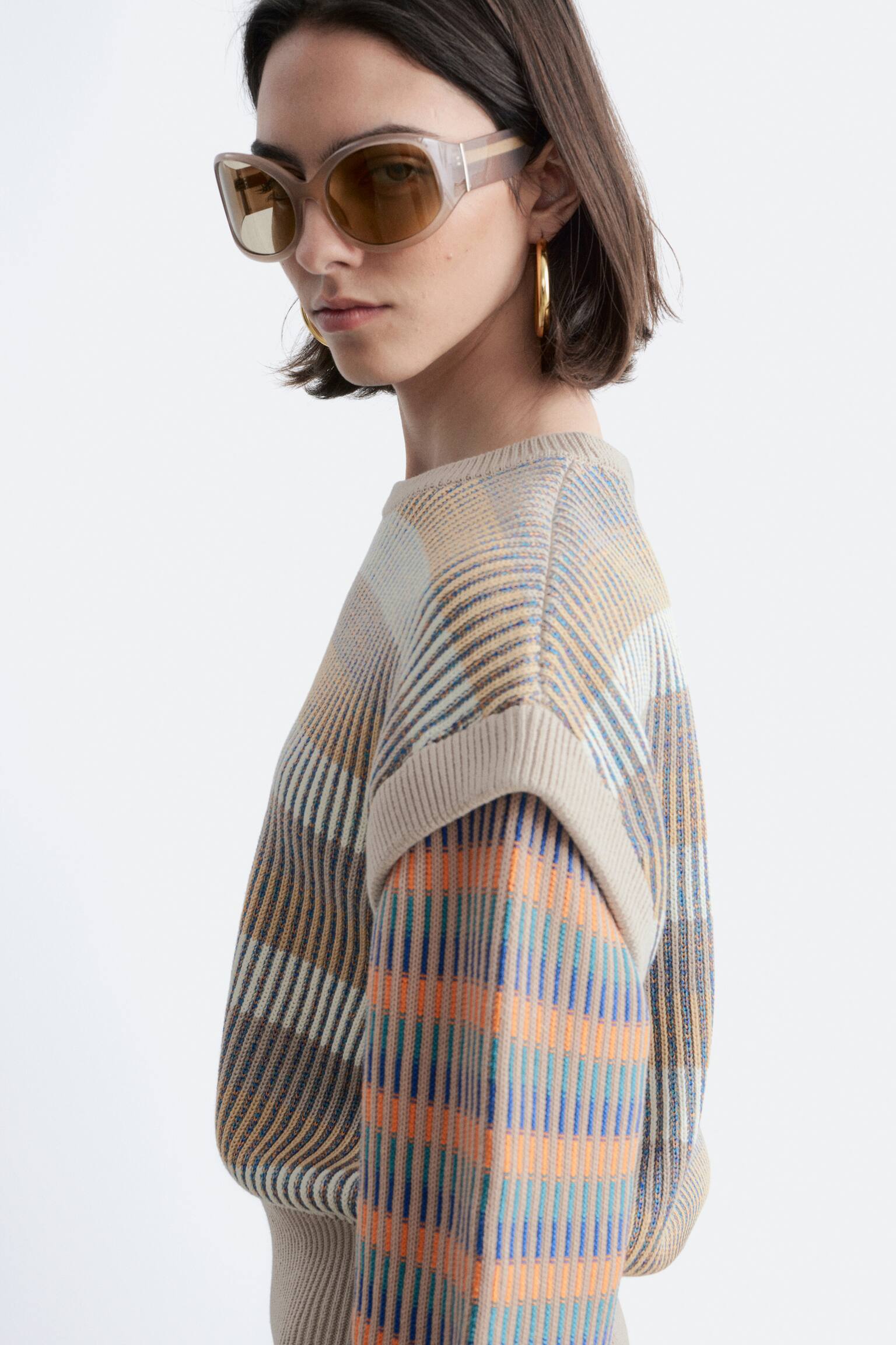 Maglione a pannelli con motivo a righe - Beige/Righe multicolore/Righe giallo/grigio - 6