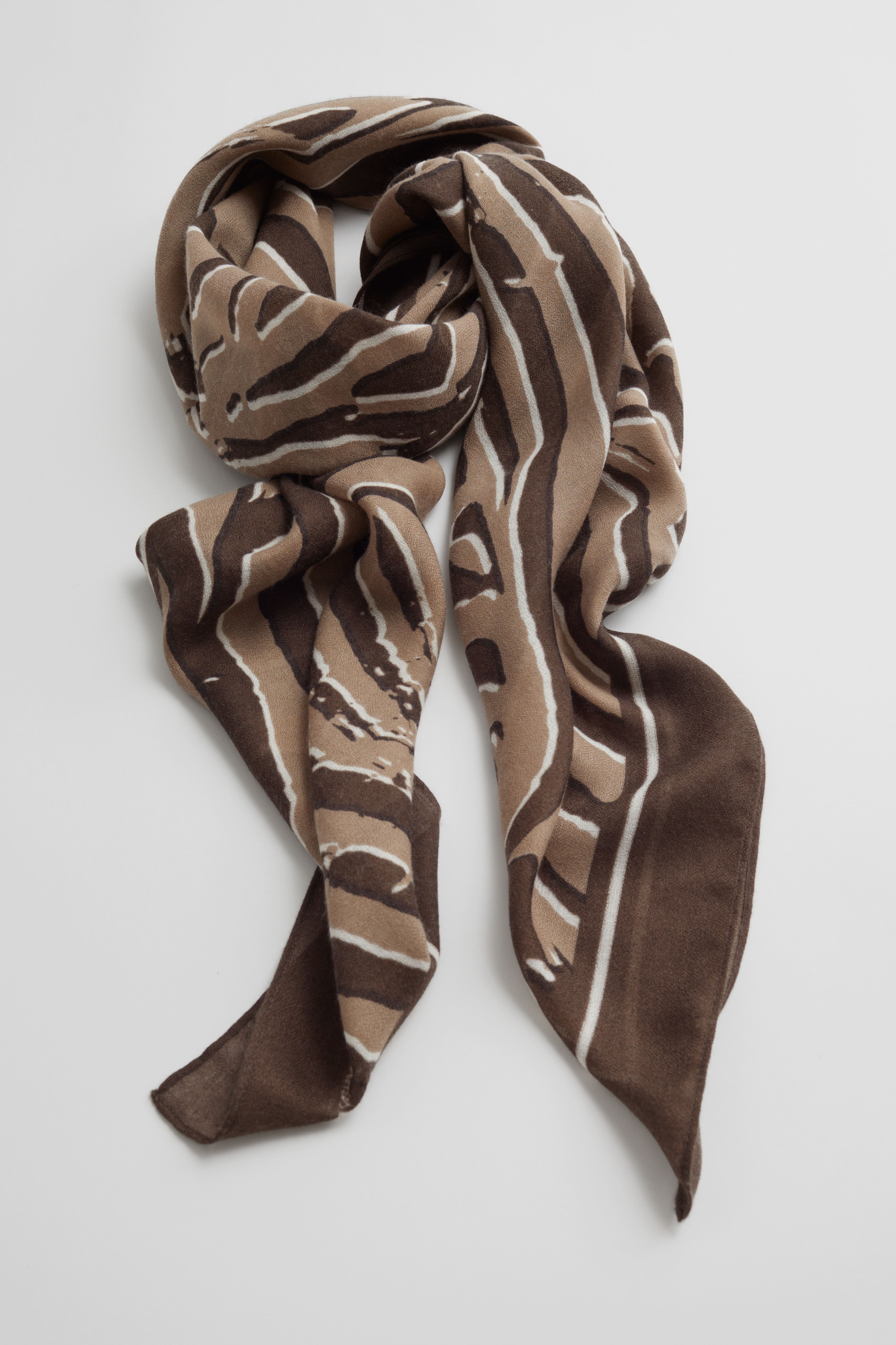 H&m scarves uk best sale