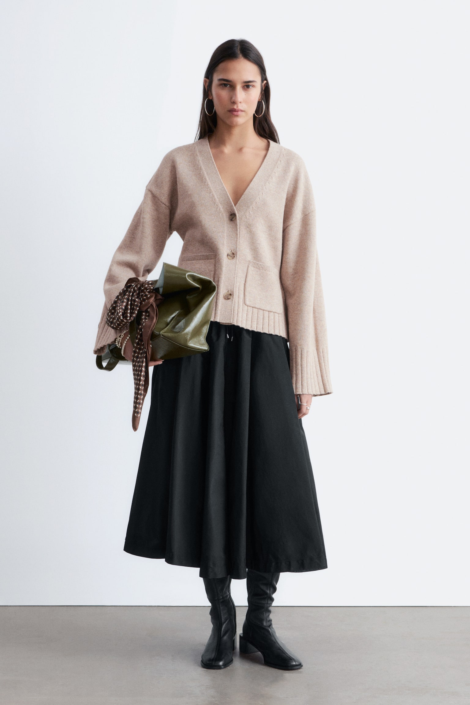 Tapered Knit Cardigan - Béžová/Tmavě šedá/Tmavě hnědá - 3