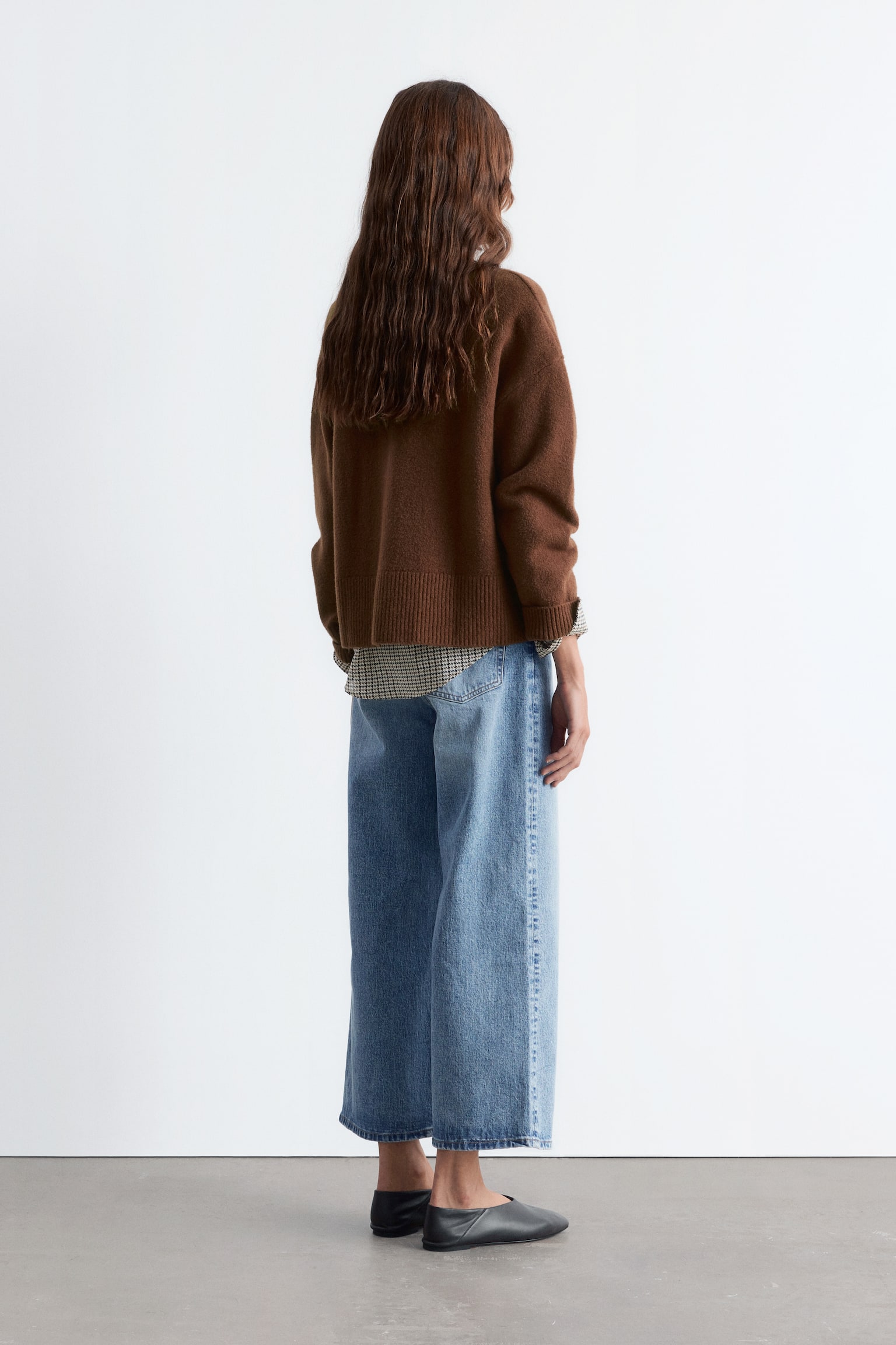 Locker geschnittener Strickpullover - Dunkelbraun/Hellrosa/Dunkelblau/Weiß/Schwarz/Taupe/Dunkelrot/Grau meliert/Navyblau - 5