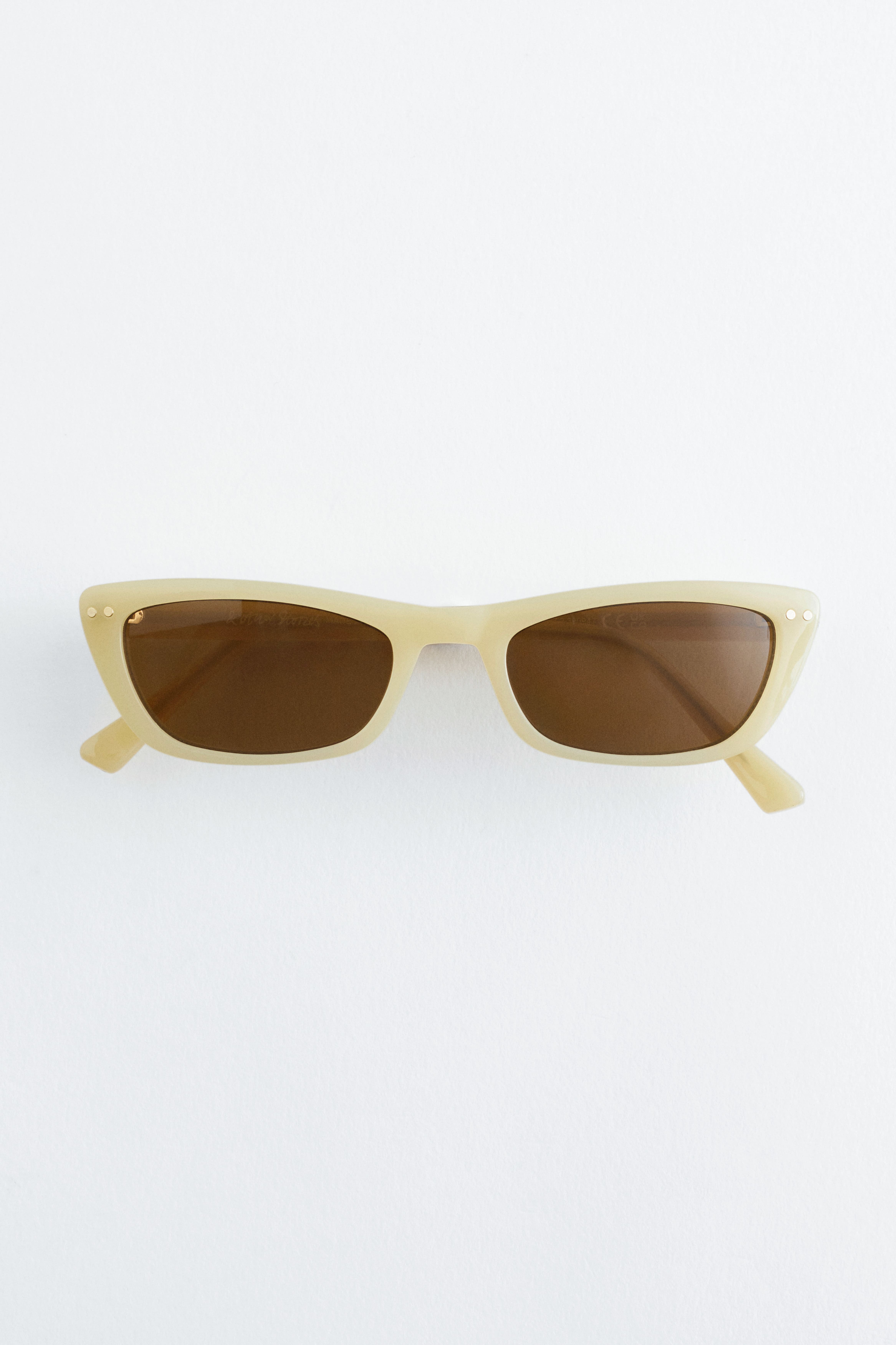 Langwerpige cat-eye-zonnebril - Lichtgeel