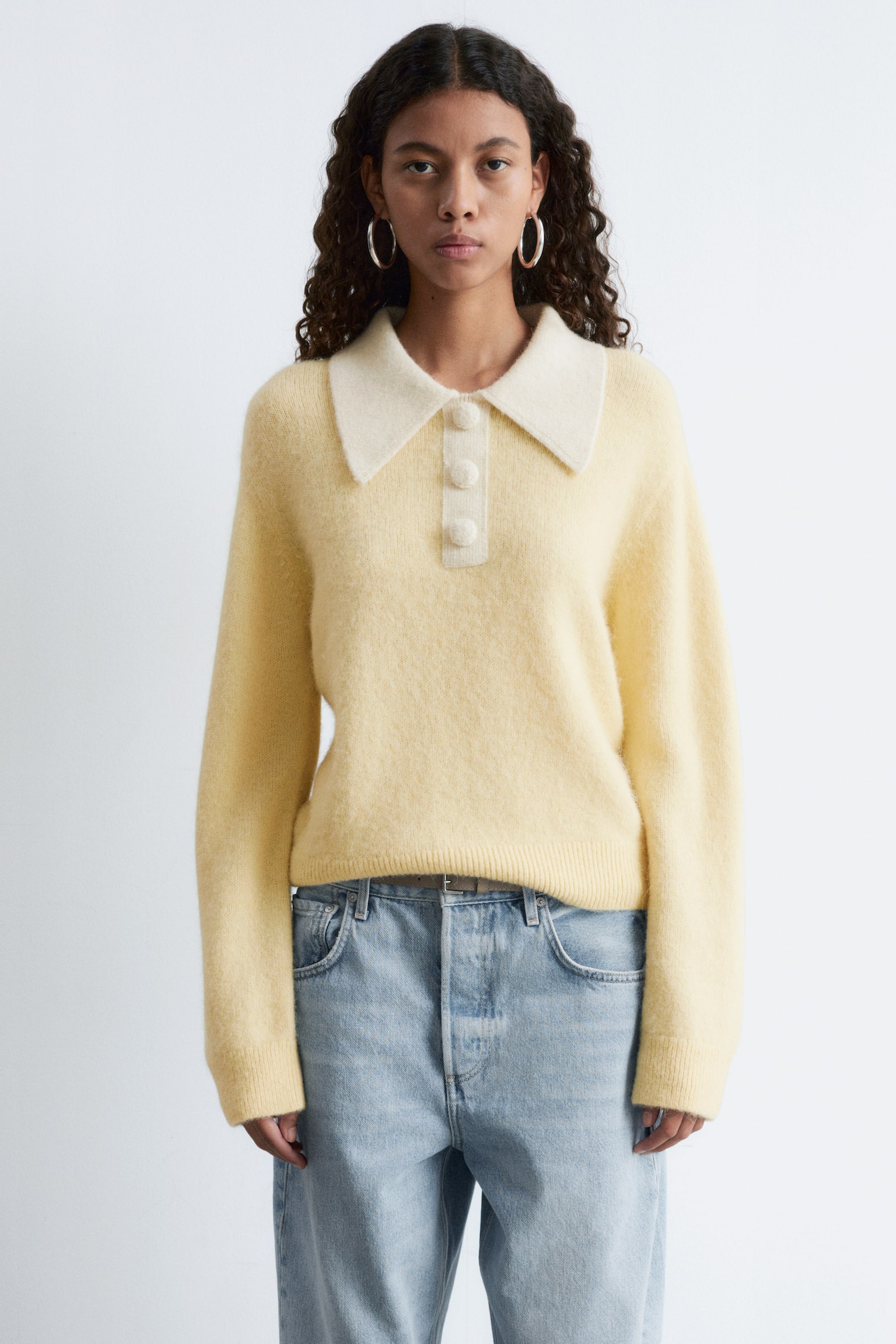 Jumper i alpakablend med overdimensioneret krave - Lysegul/Lysegrå/hvid - 5