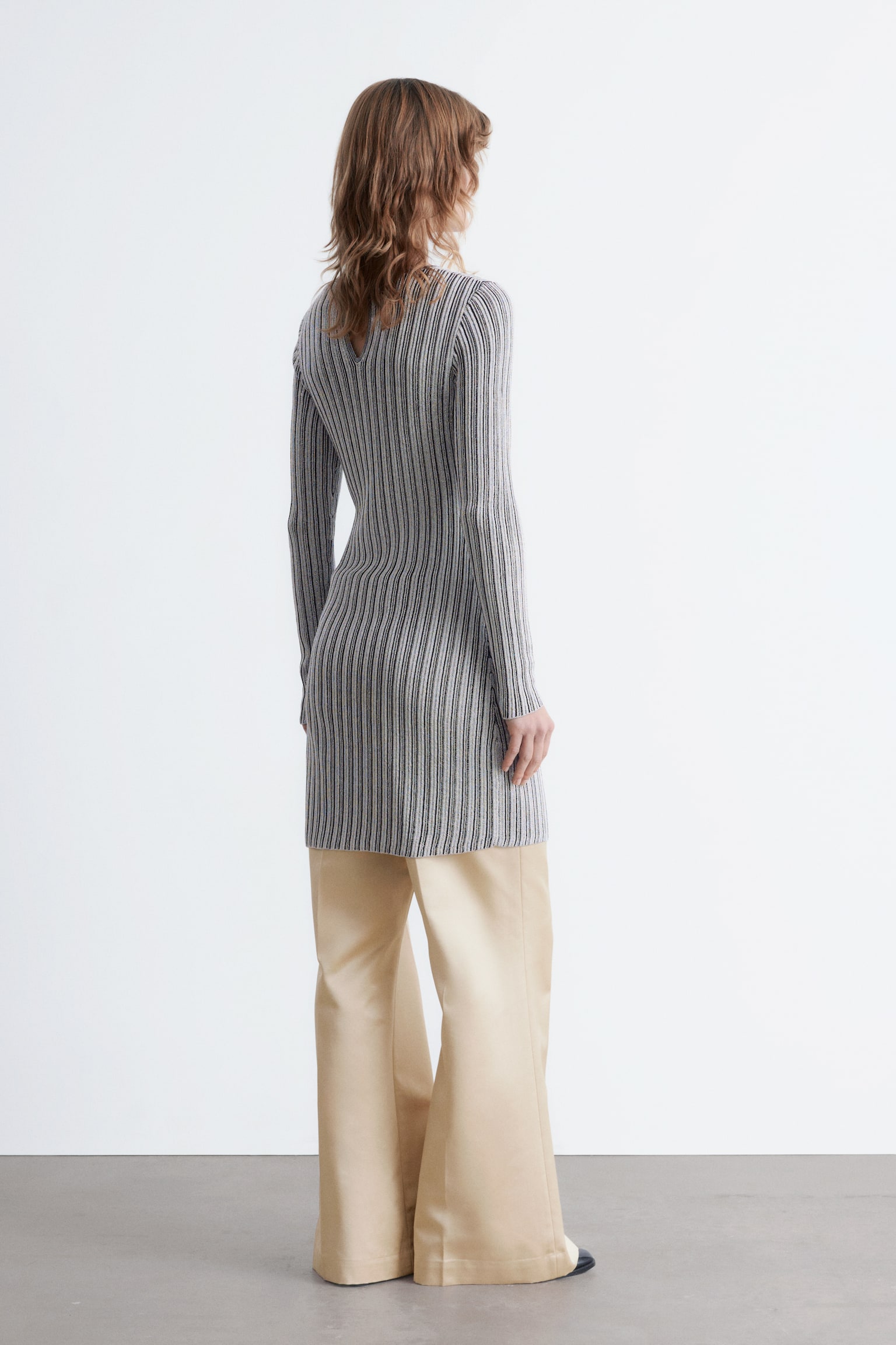 Mini abito a coste con maniche lunghe - Argento/Oro - 4