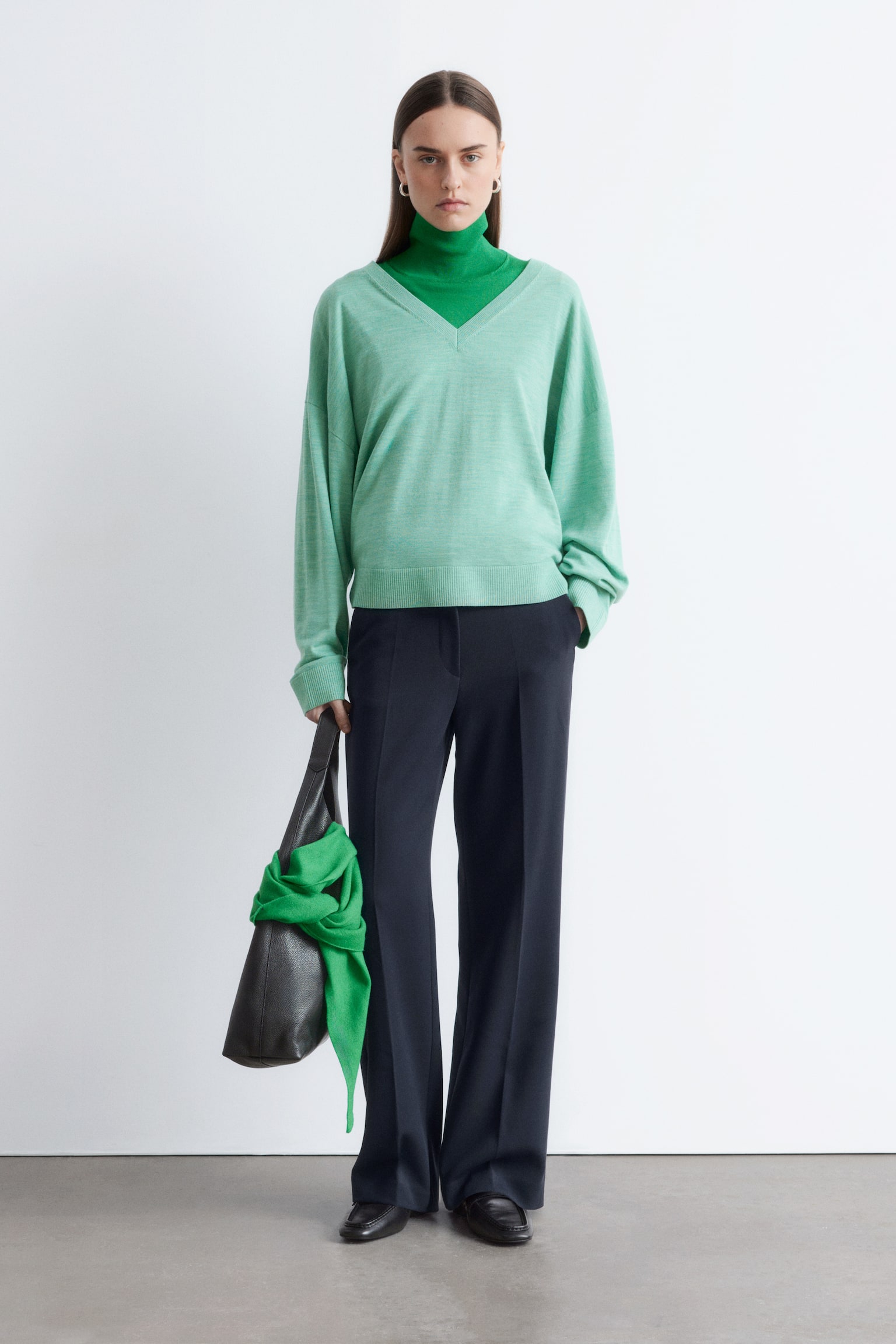 Pantaloni dritti con pieghe pressate - Blu navy/Nero/Verde scuro/Marrone scuro/Crema - 1