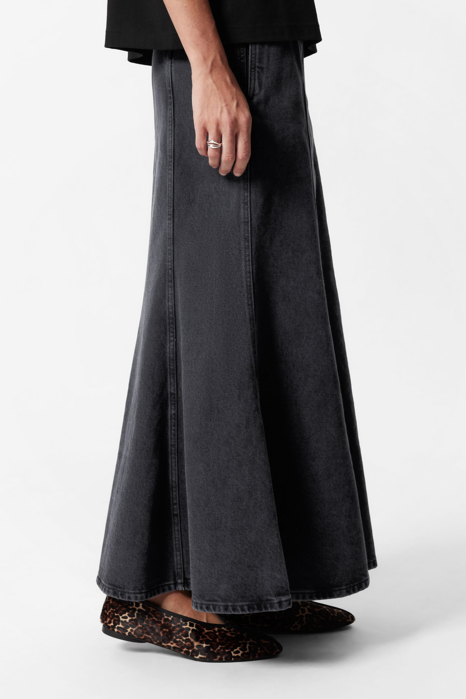 Pleated Denim Maxi Skirt - Black - 4