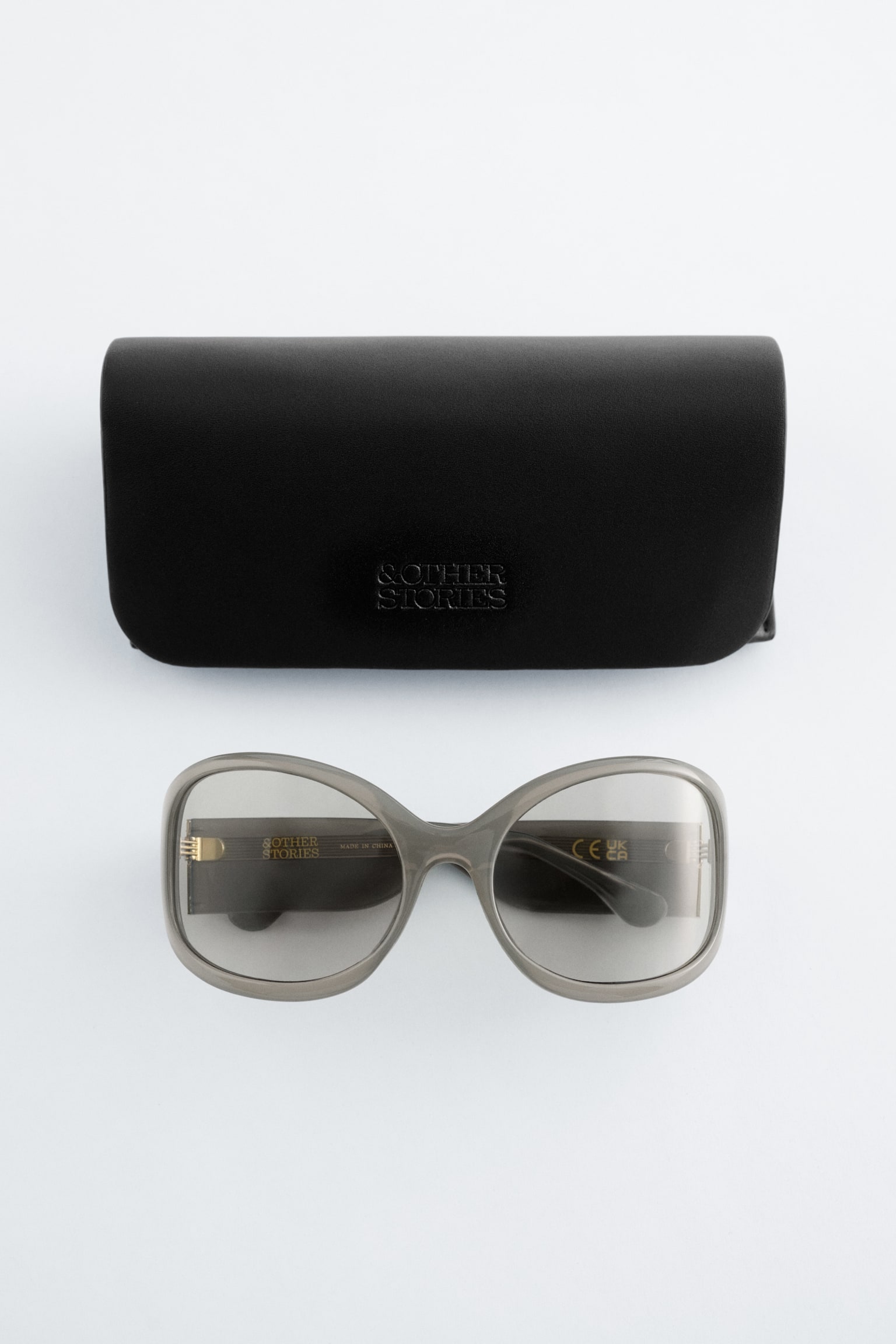 Ovale Sonnenbrille mit Oversized-Rahmen - Grau/Schwarz/Hellrosa - 4