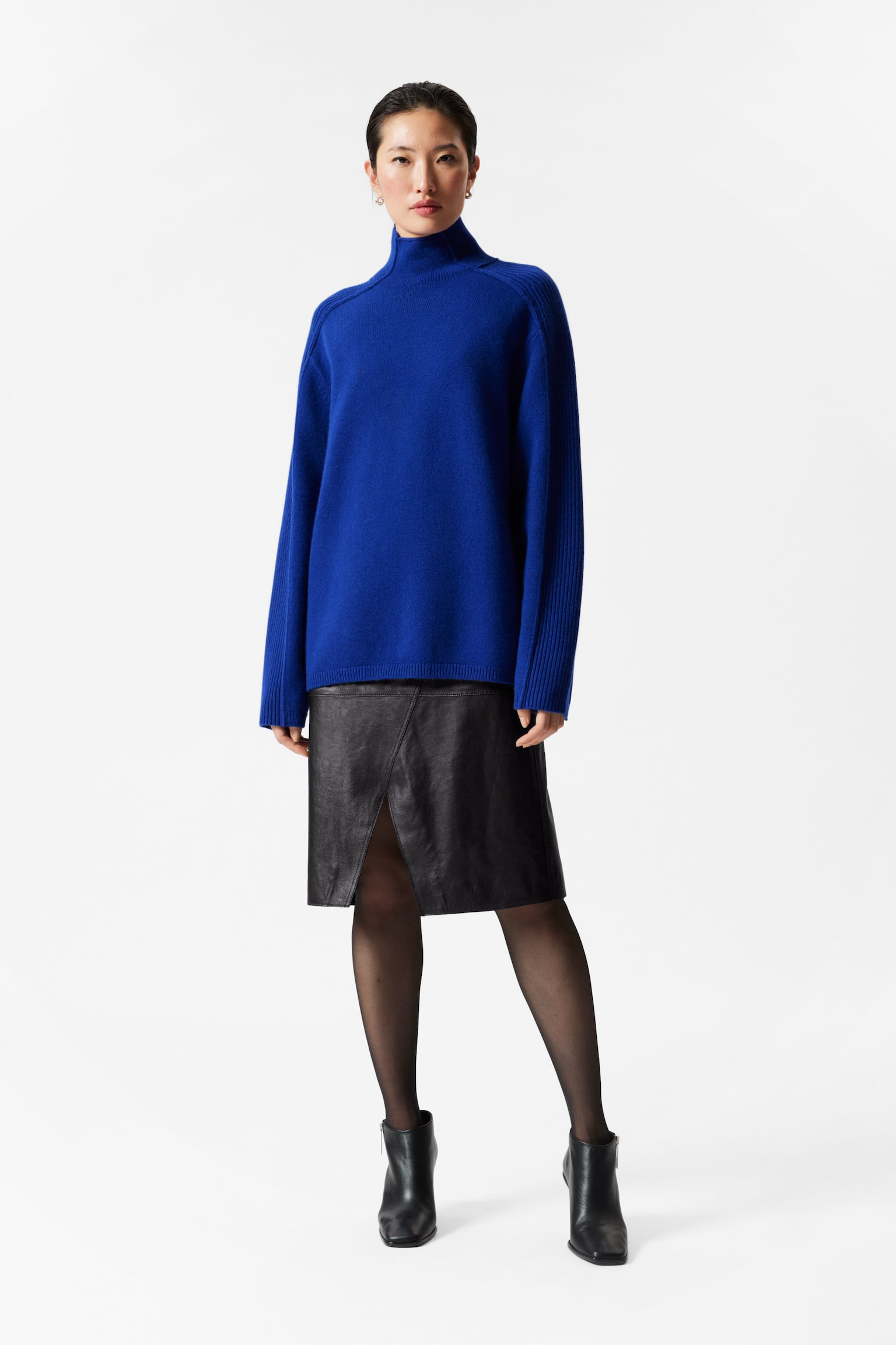 Panelled Wool Turtleneck Jumper - Blue/White - 6