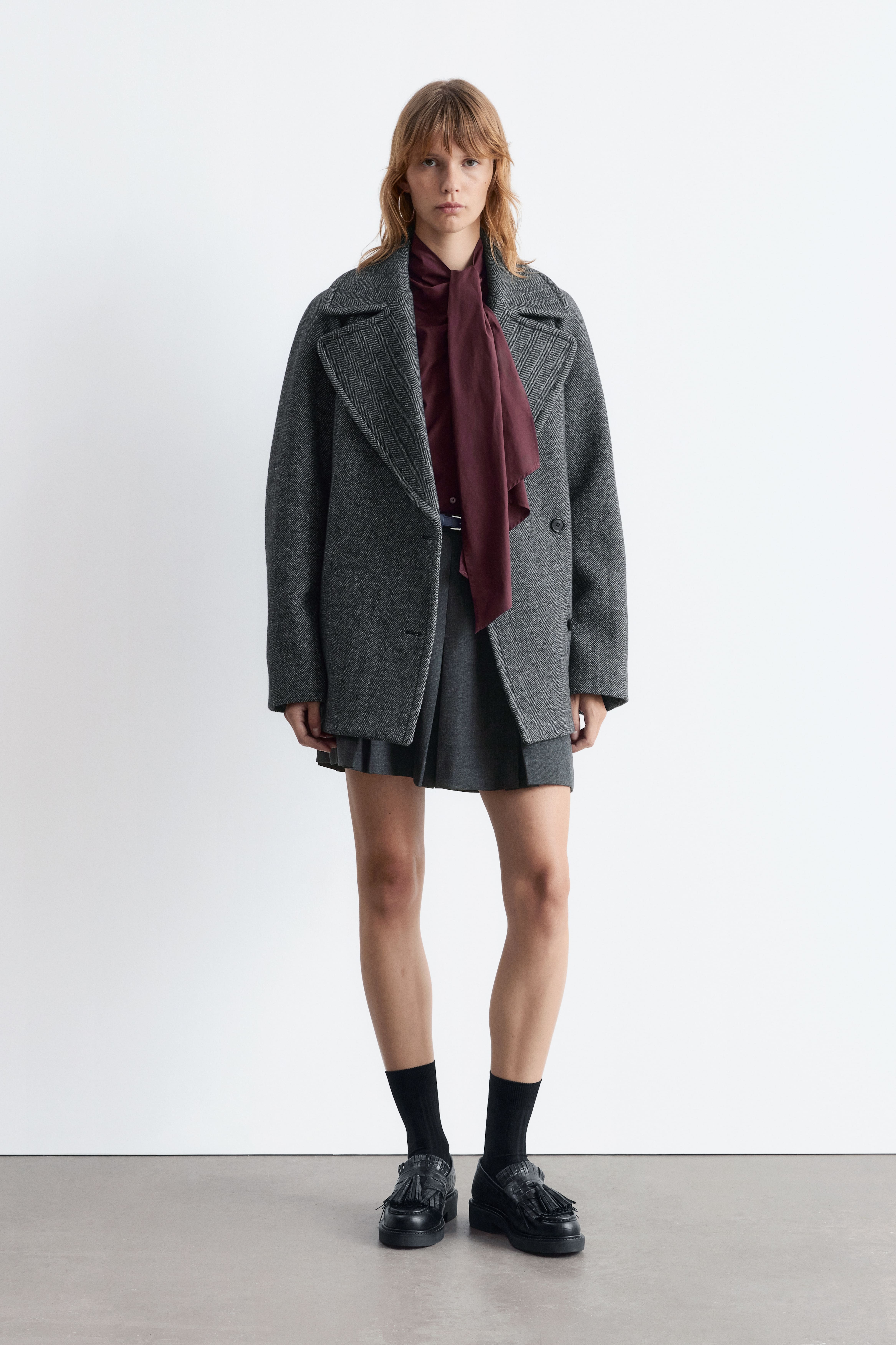 Kort dubbelknäppt ullkappa - Mörkgrå