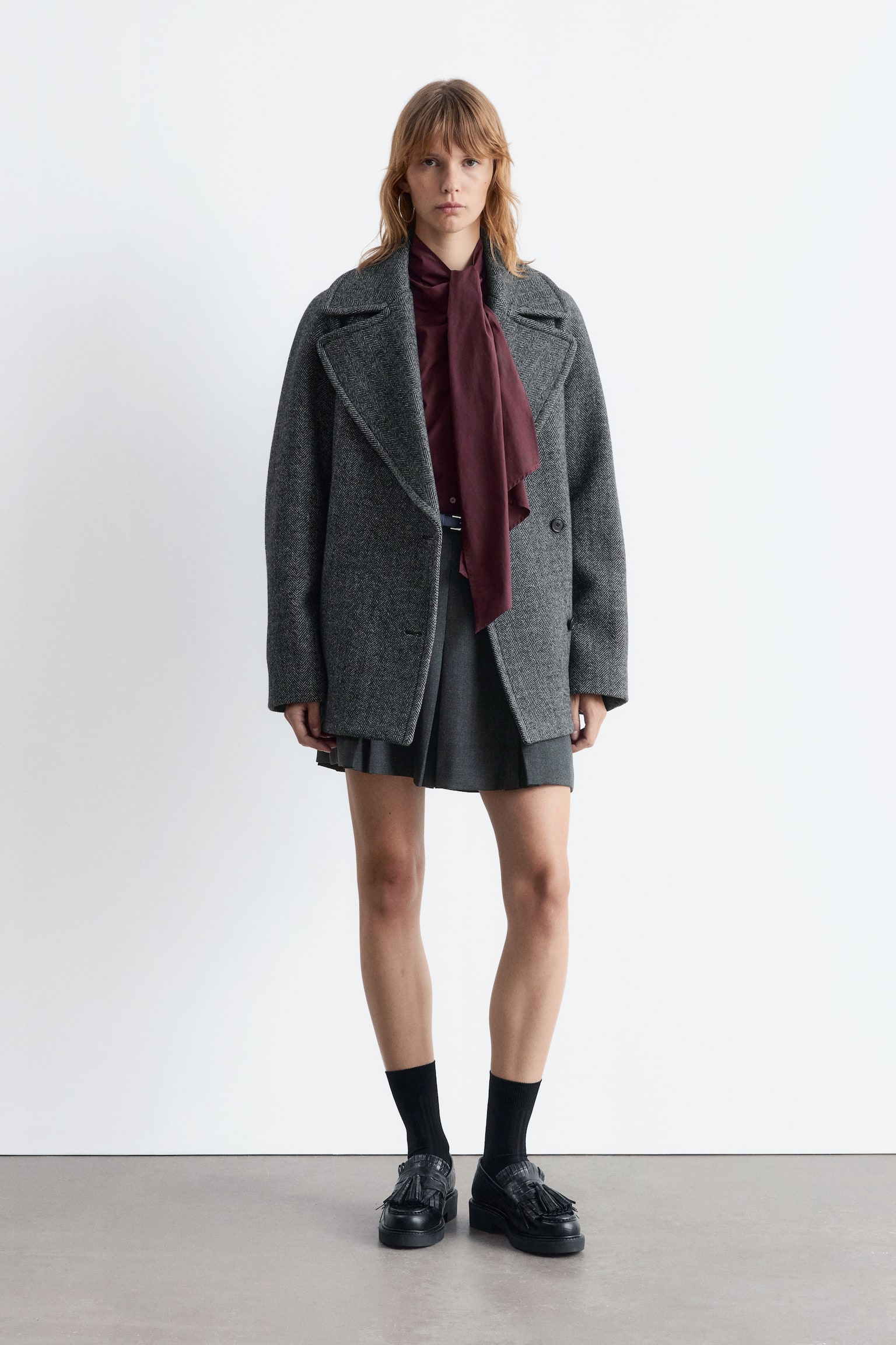 Kurzer zweireihiger Wollmantel - Dunkelgrau - 1