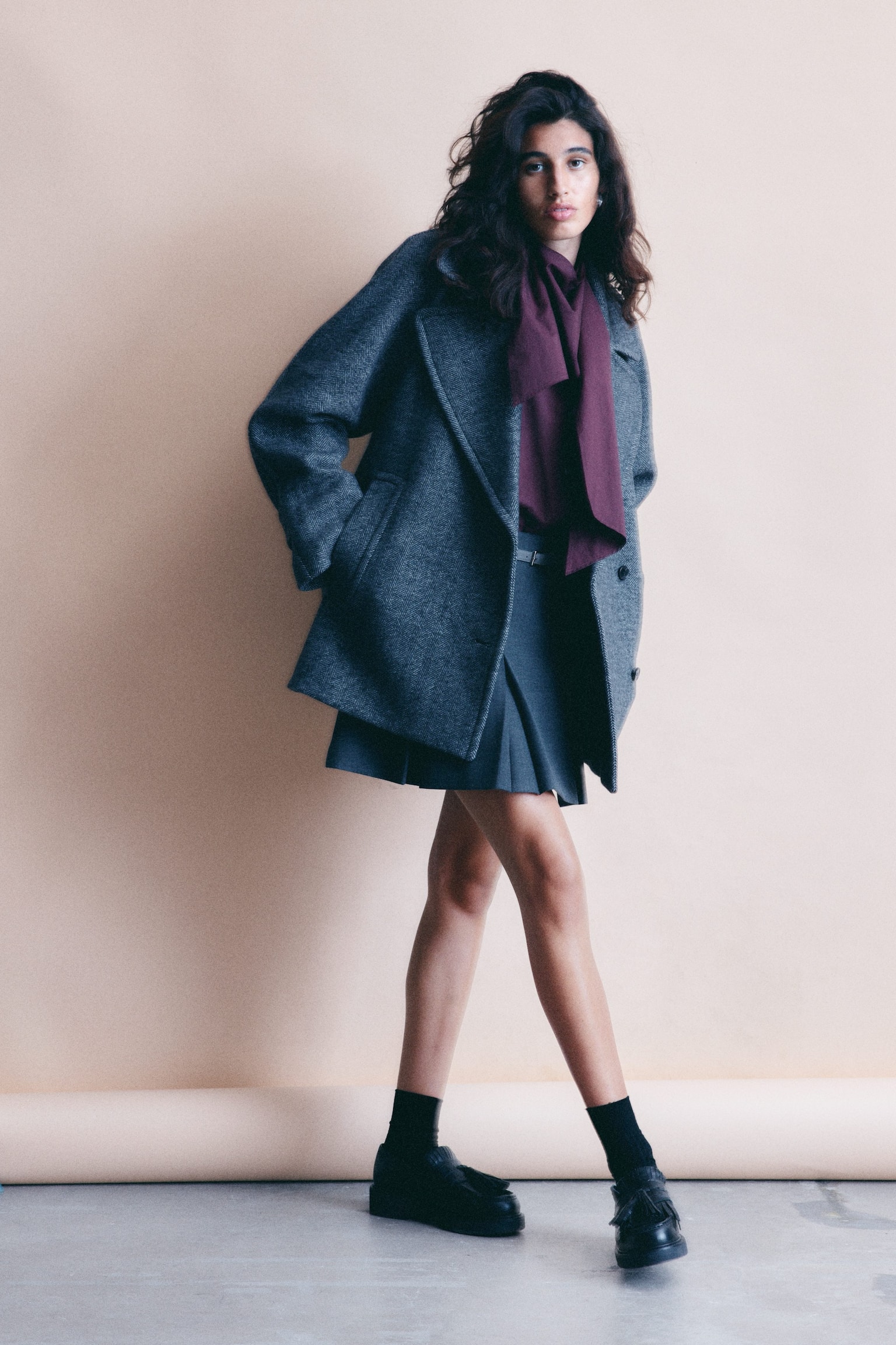 Kurzer zweireihiger Wollmantel - Dunkelgrau - 6