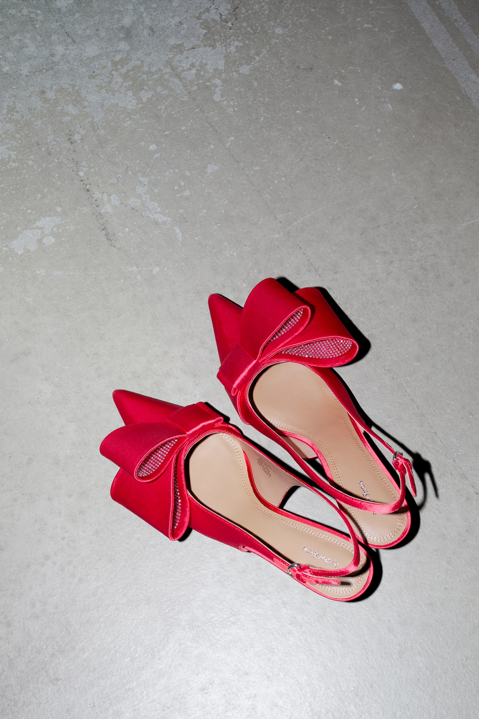 Bow-Embellished Satin Pumps - Red satin - 5