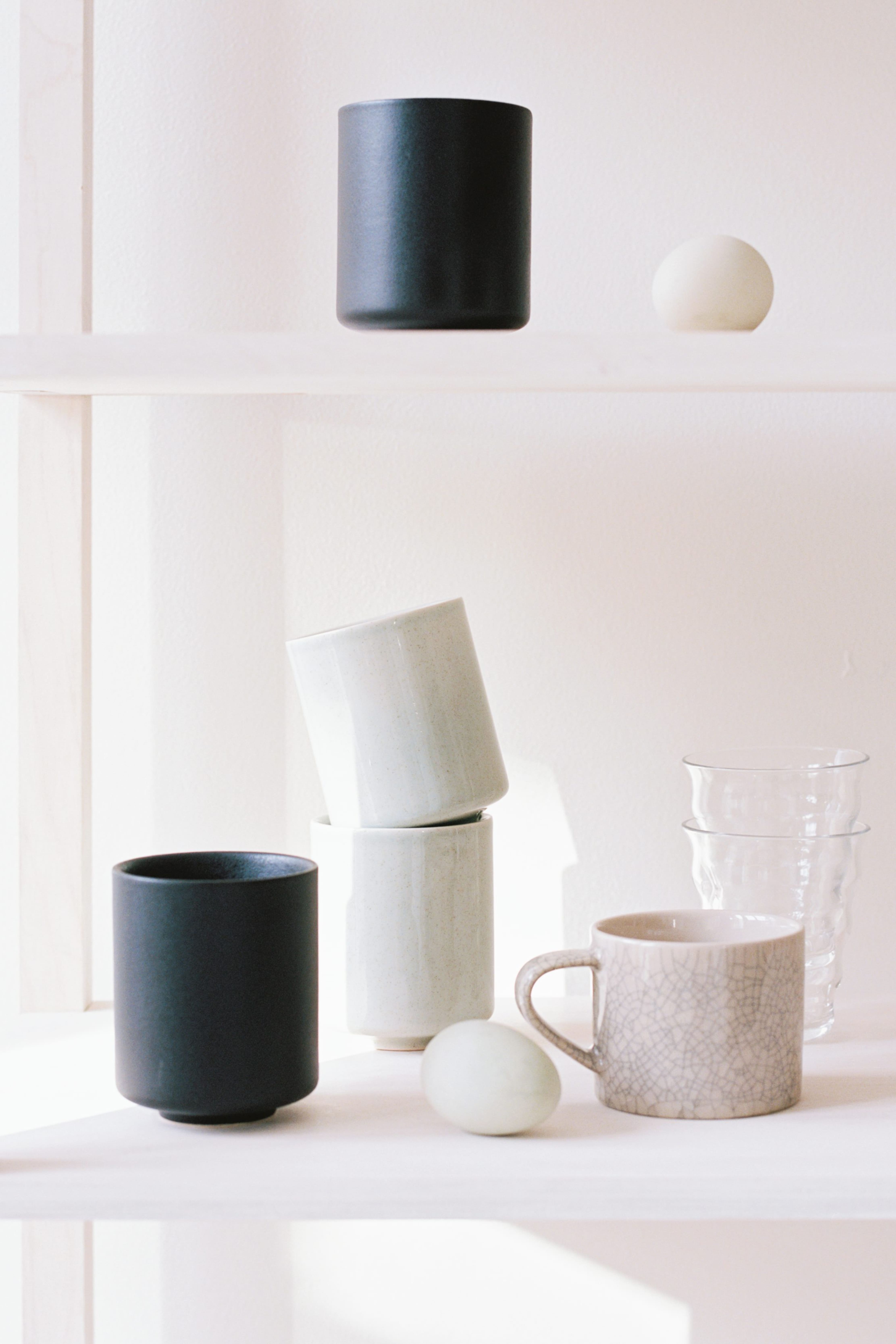 Tazza in grès porcellanato - Beige/Motivo crepato/Blu scuro/Bianco sporco/Nero