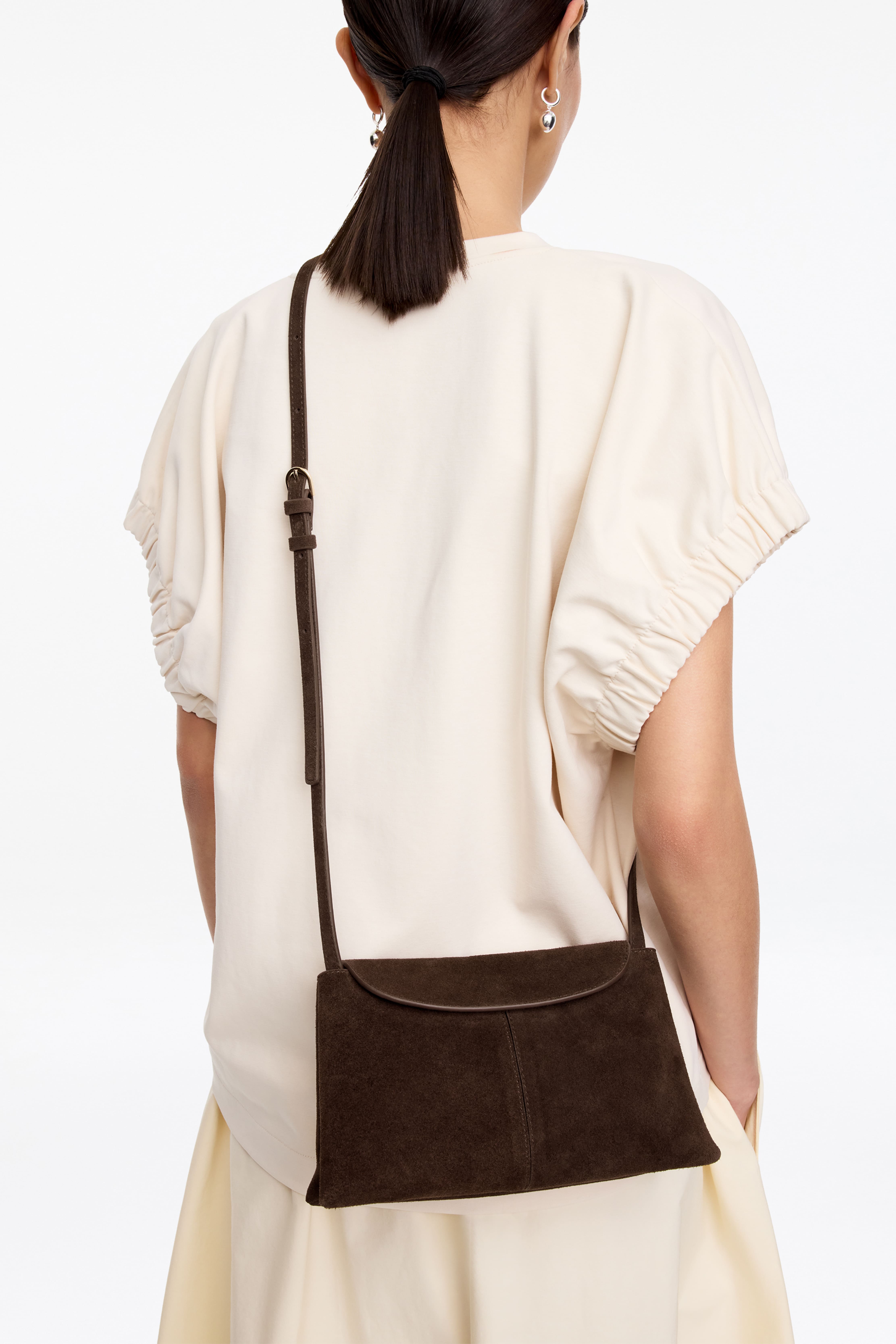 Σουέντ τσάντα χιαστί - Καφέ/Μαύρο