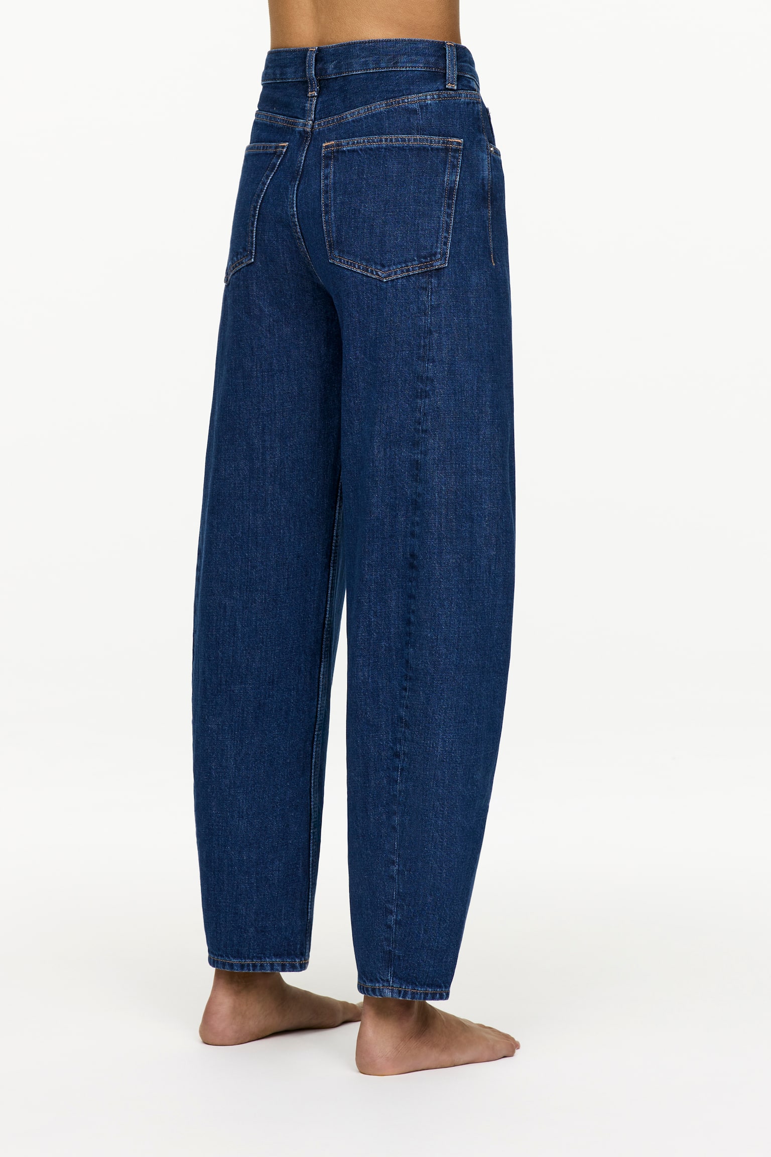 BLOOM Barrel Jeans - Blau/Mittelblau/Schwarz/Cremeweiß/Schwarz/Weiß - 10