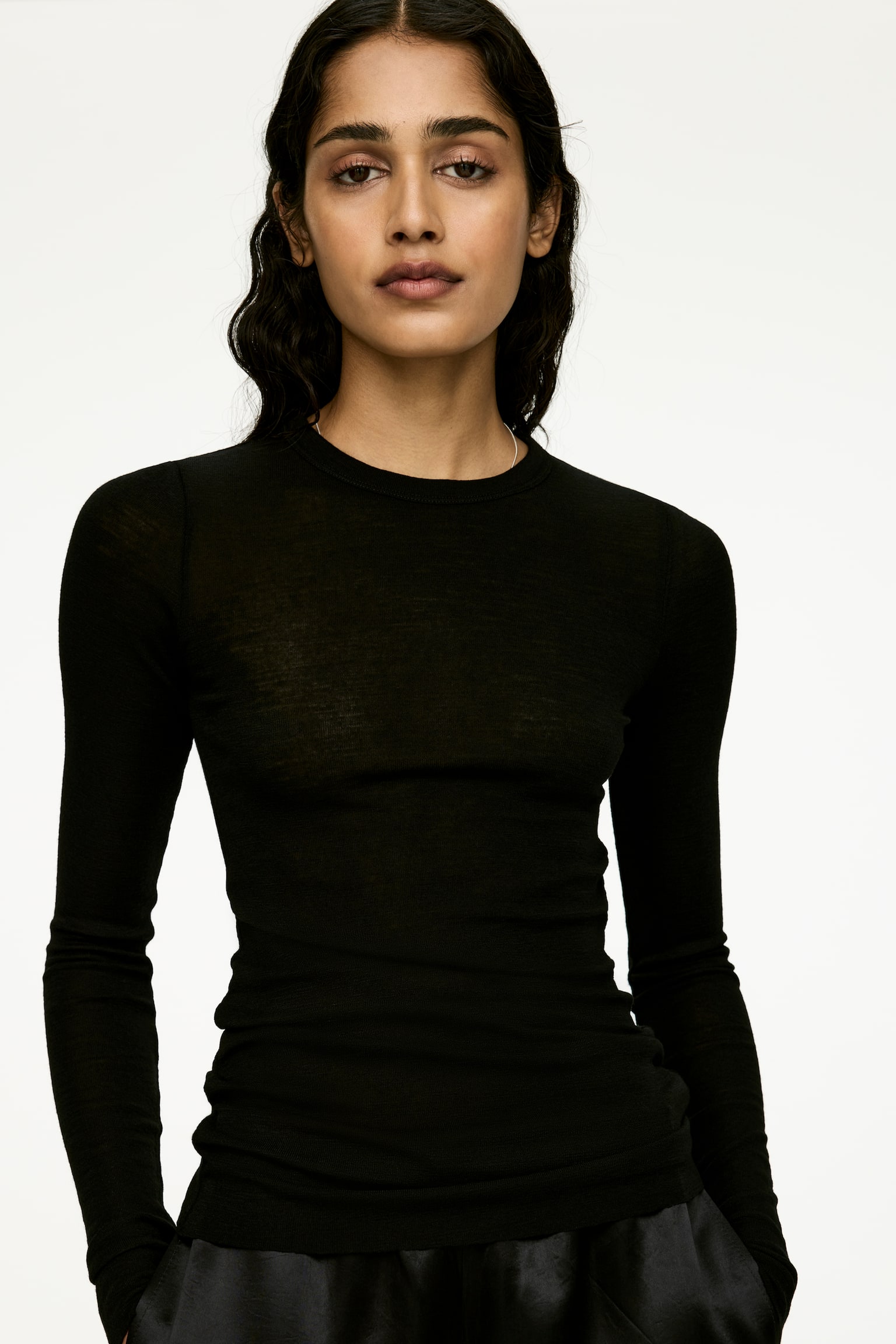 Langärmliges Oberteil aus Merinowolle - Schwarz/Dunkelgrau meliert/Dunkelbraun - 5