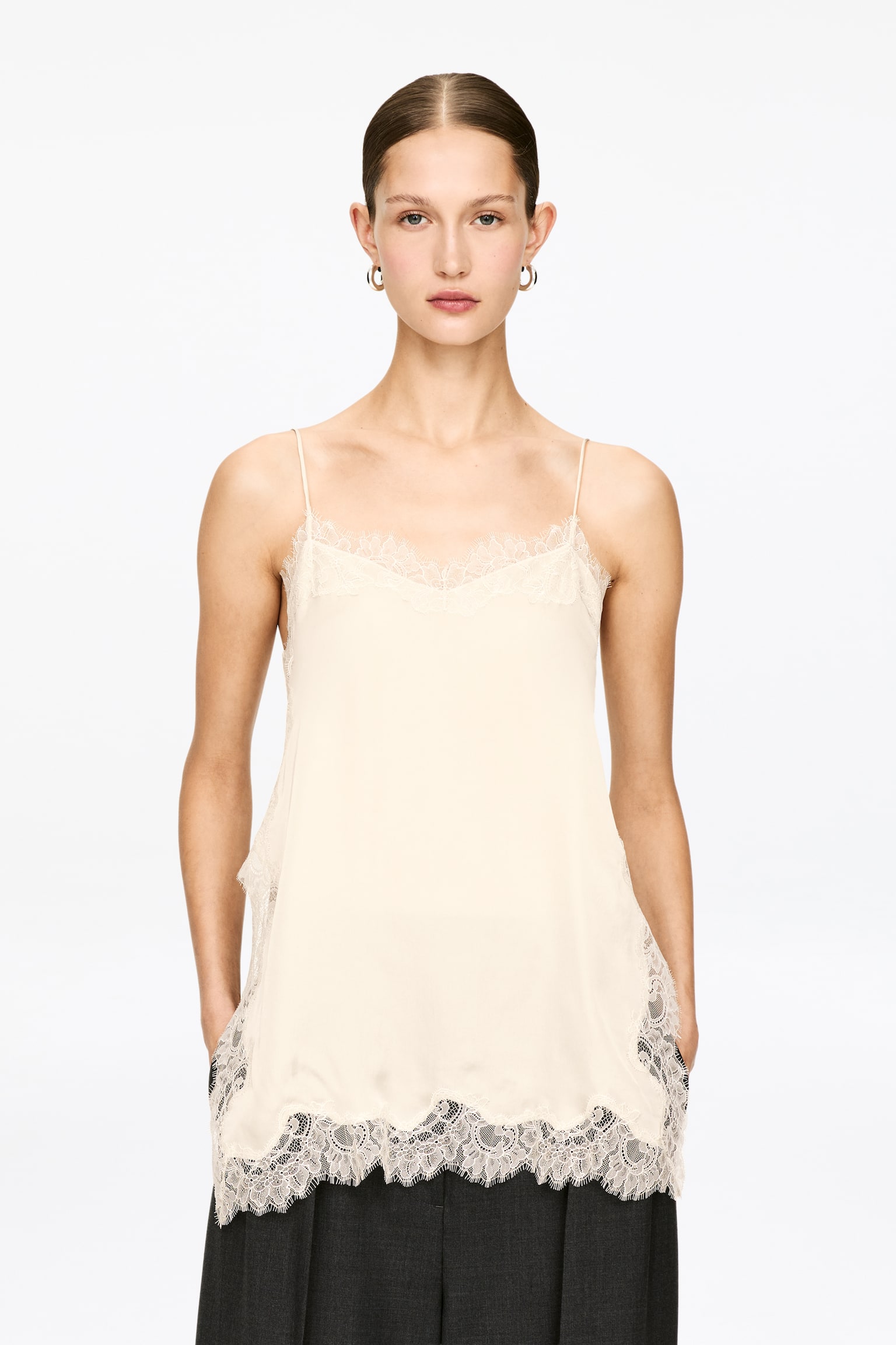 Trägertop mit Spitze - Hellbeige/Schwarz - 1