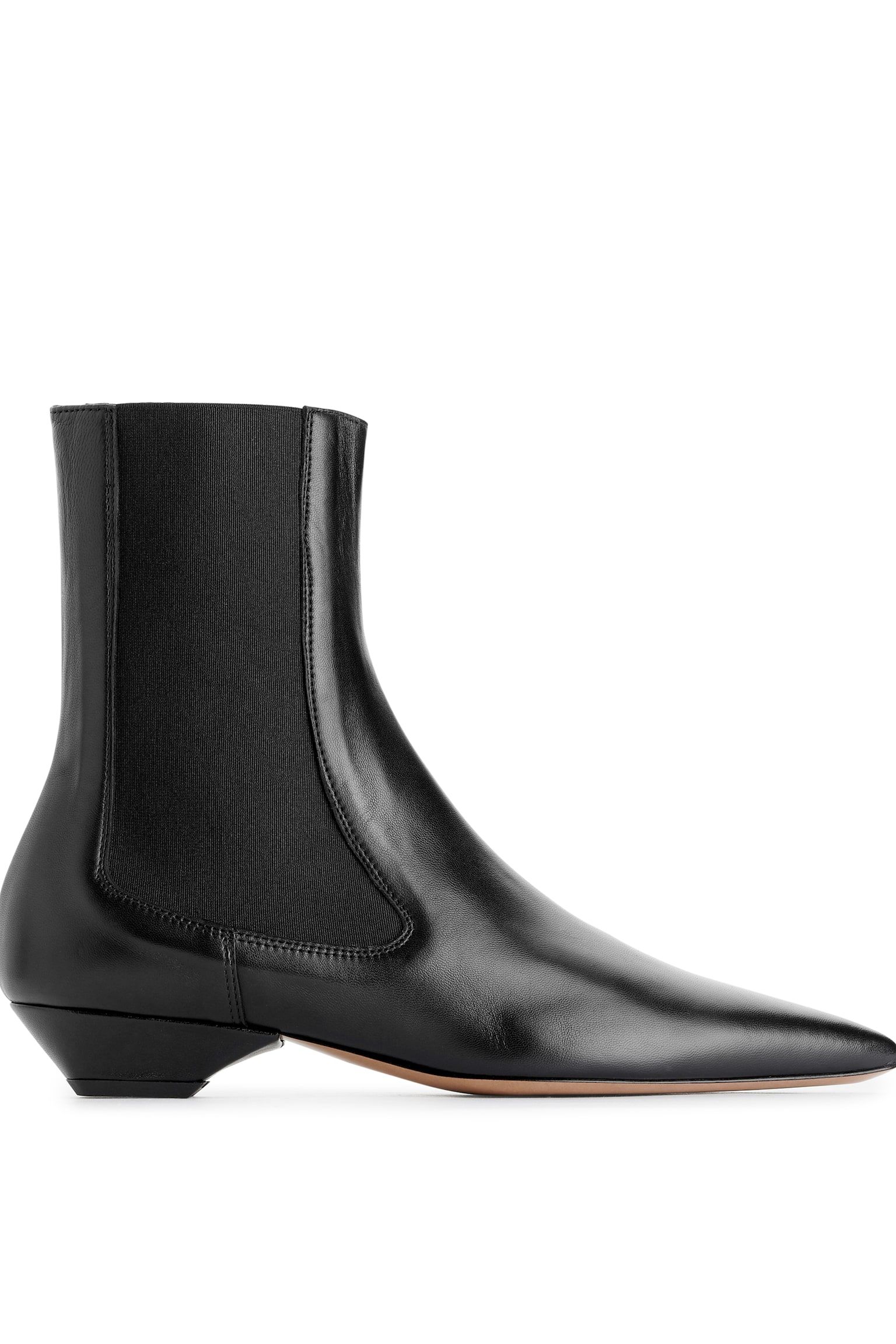 H&M black Ankle boots crafted from supple leather that has undergone a chrome-free tanning process. A sleek design with a pointy toe and slanted heel. Elastic panels at shaft. Heel height 3 cm.