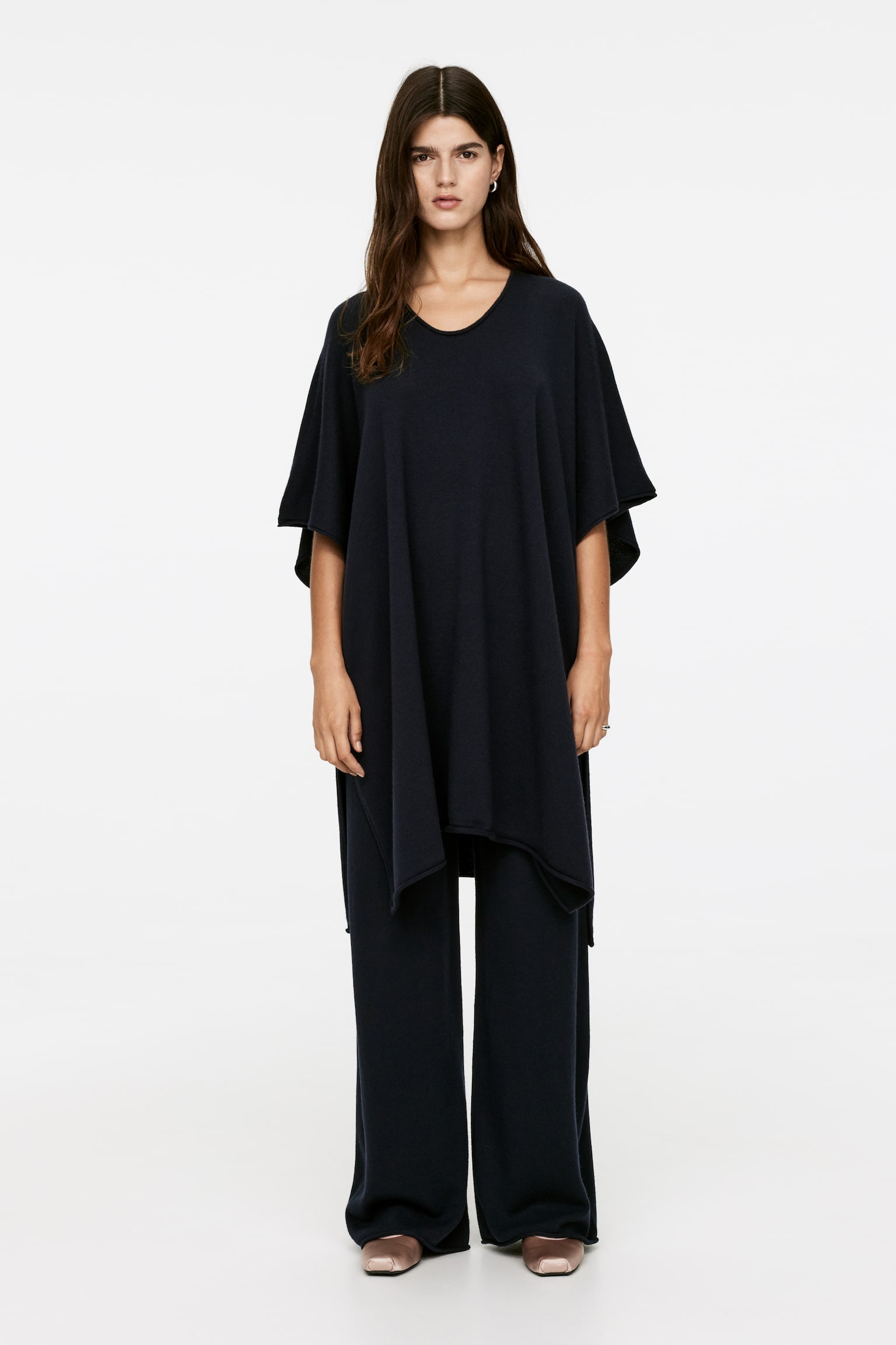 U-Neck Wool Cape - Dark Blue/Off White