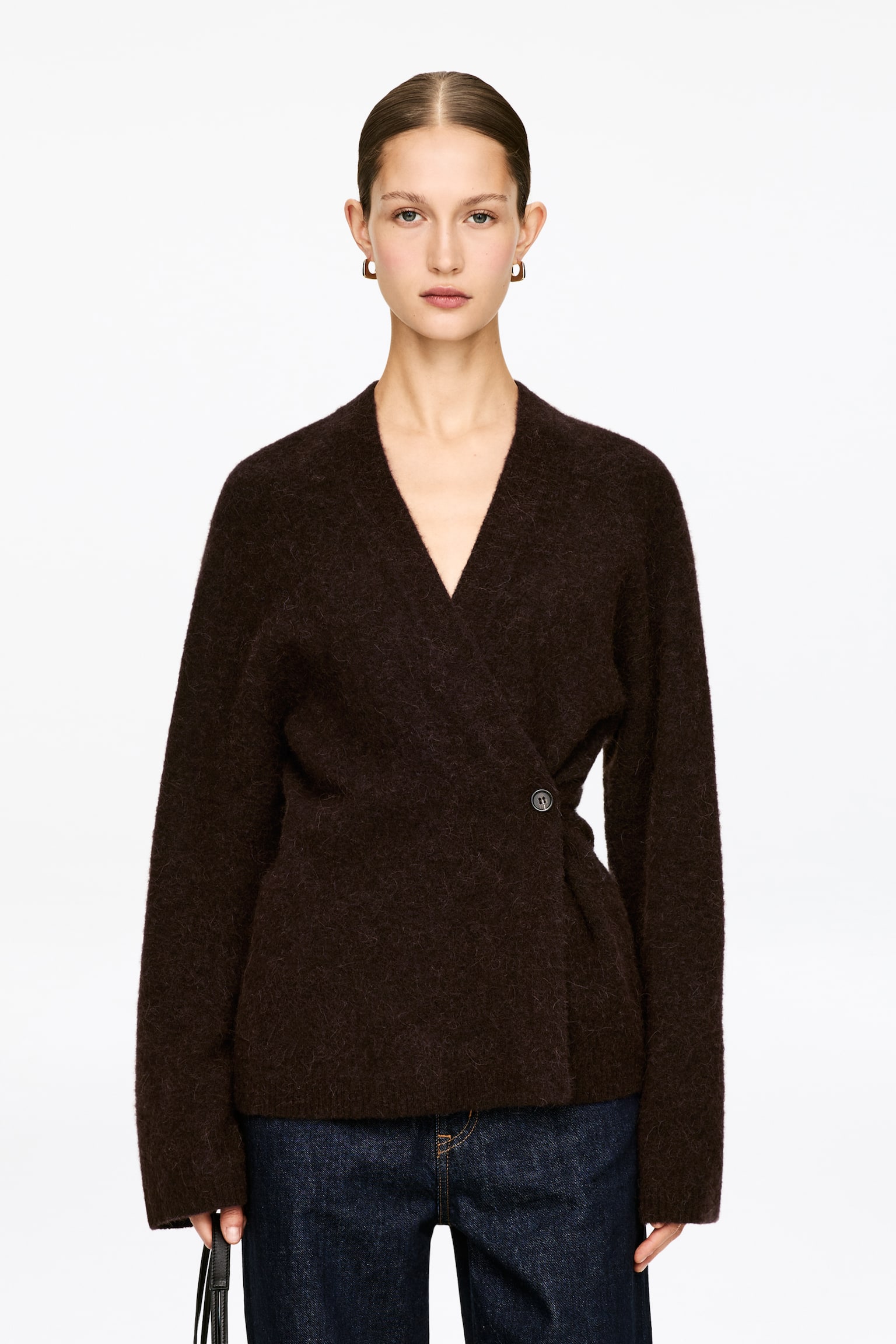 Strickjacke aus einer Alpaka-Wollmischung - Dunkelbraun/Cremeweiß - 1