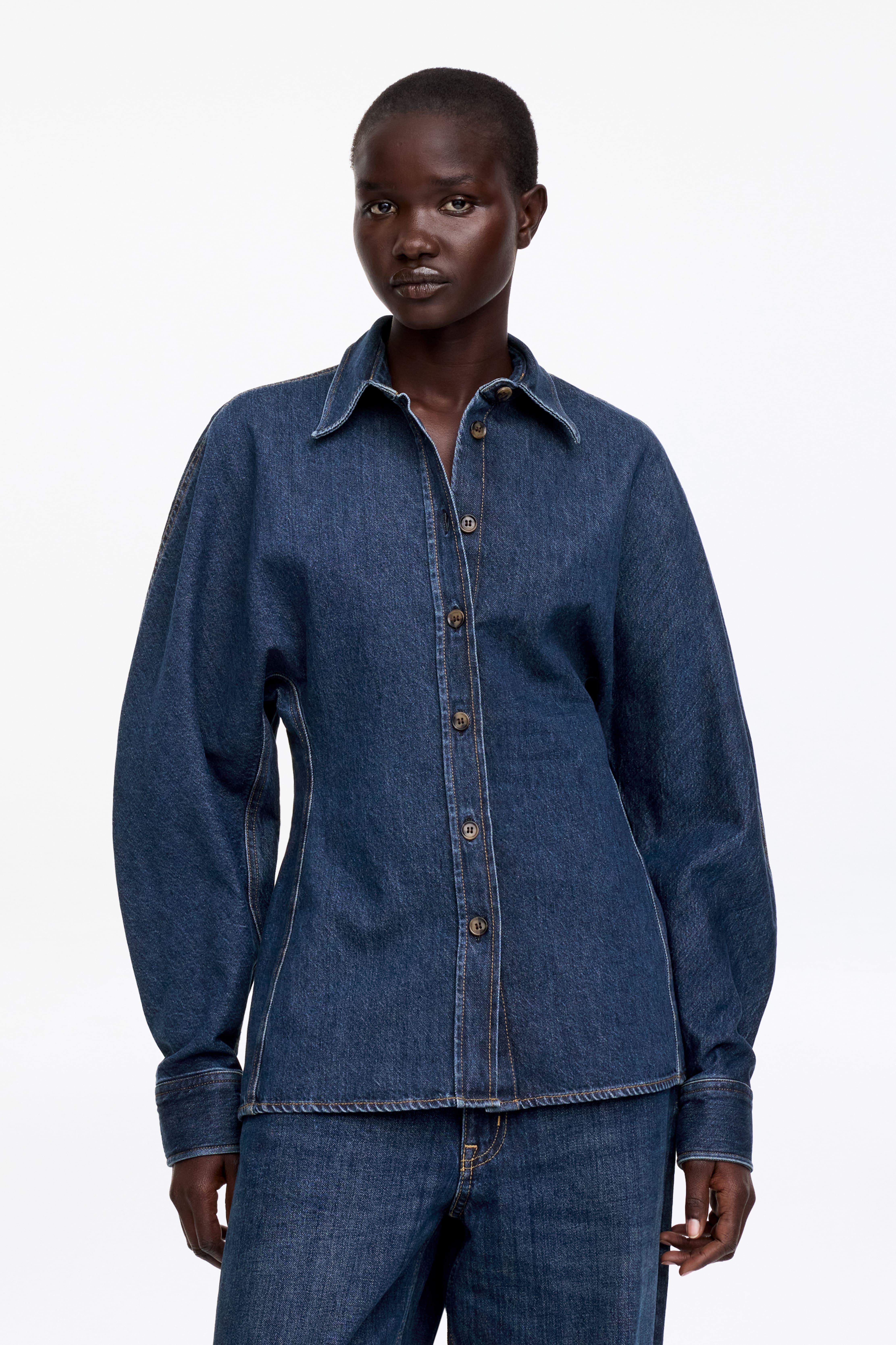 Camicia in denim dalla silhouette scultorea - Blu