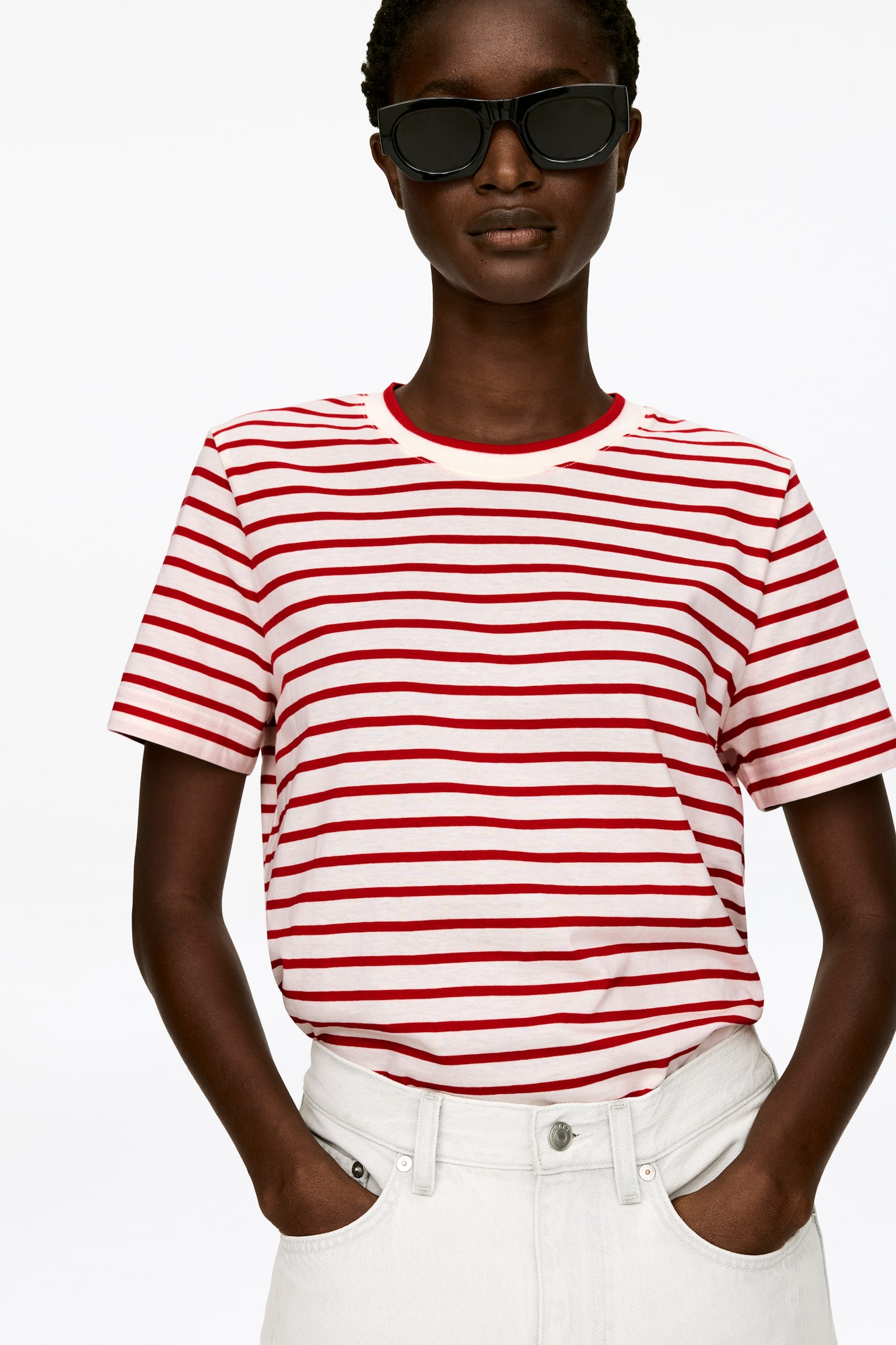 LILY Charakteristisches T-Shirt - Rot/Weiß/Weiß/Dunkelblau/Graumeliert/Weiß/Schwarz/Rosa - 4