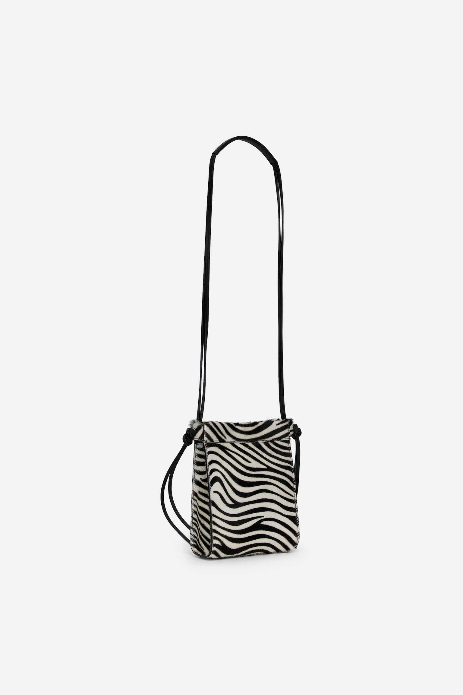 Crossbodyväska i zebramönstrat läder - Svart/vit/zebramönster - 3