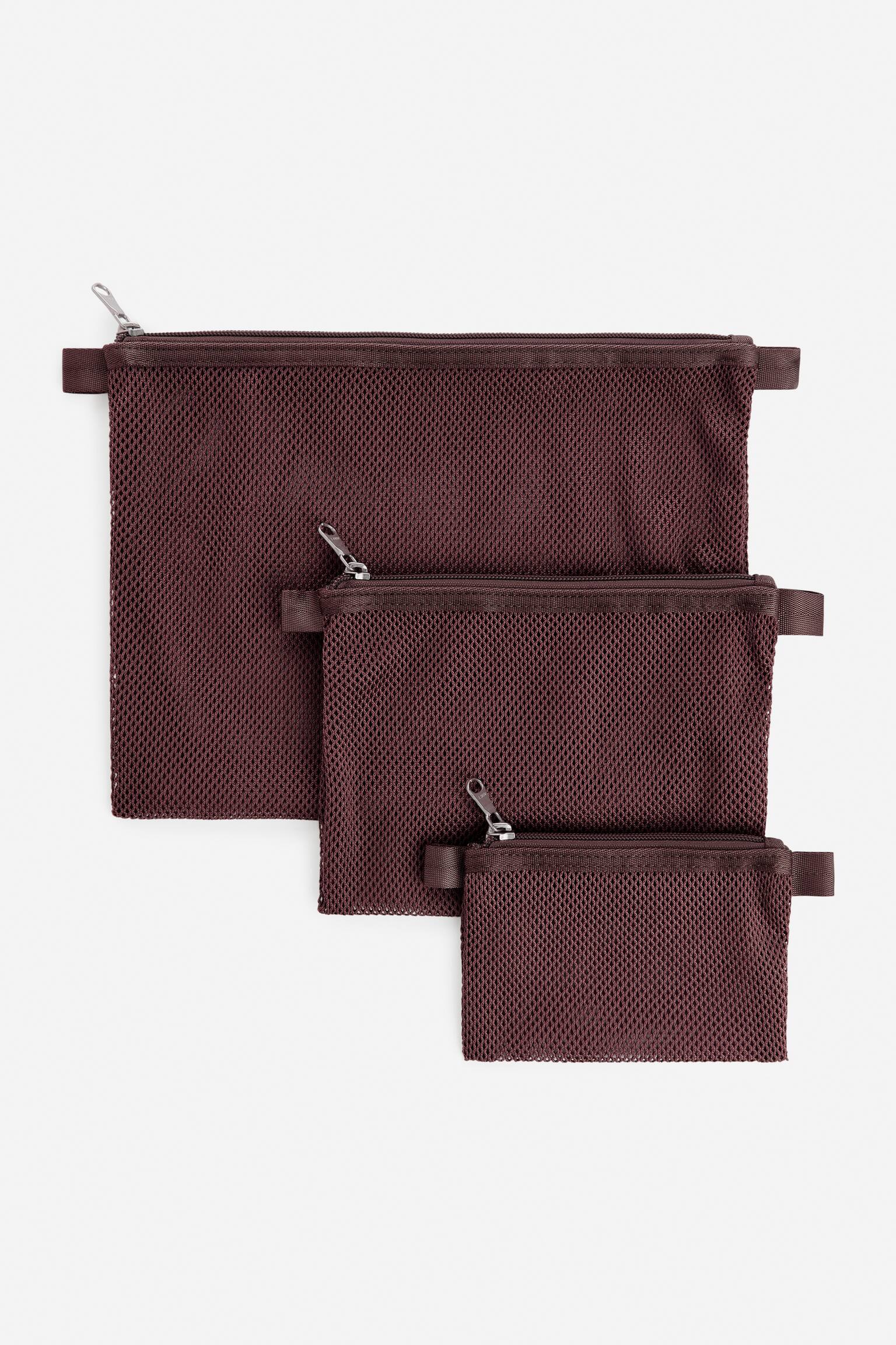 Reise-Kulturtasche aus Mesh-Material - Pflaume/Schwarz