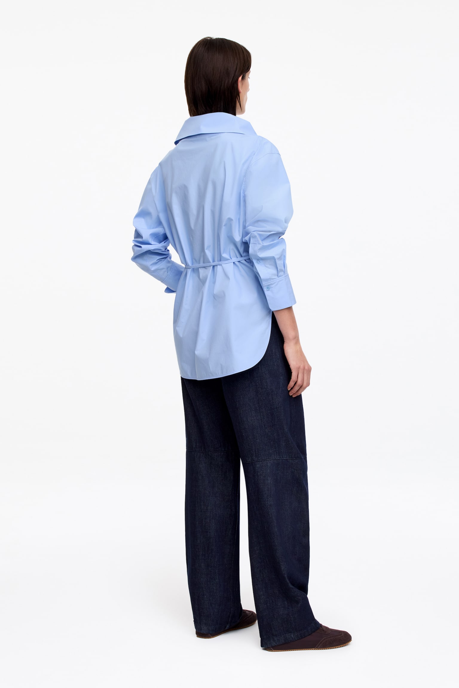 Bluse mit weitem Kragen - Hellblau - 4