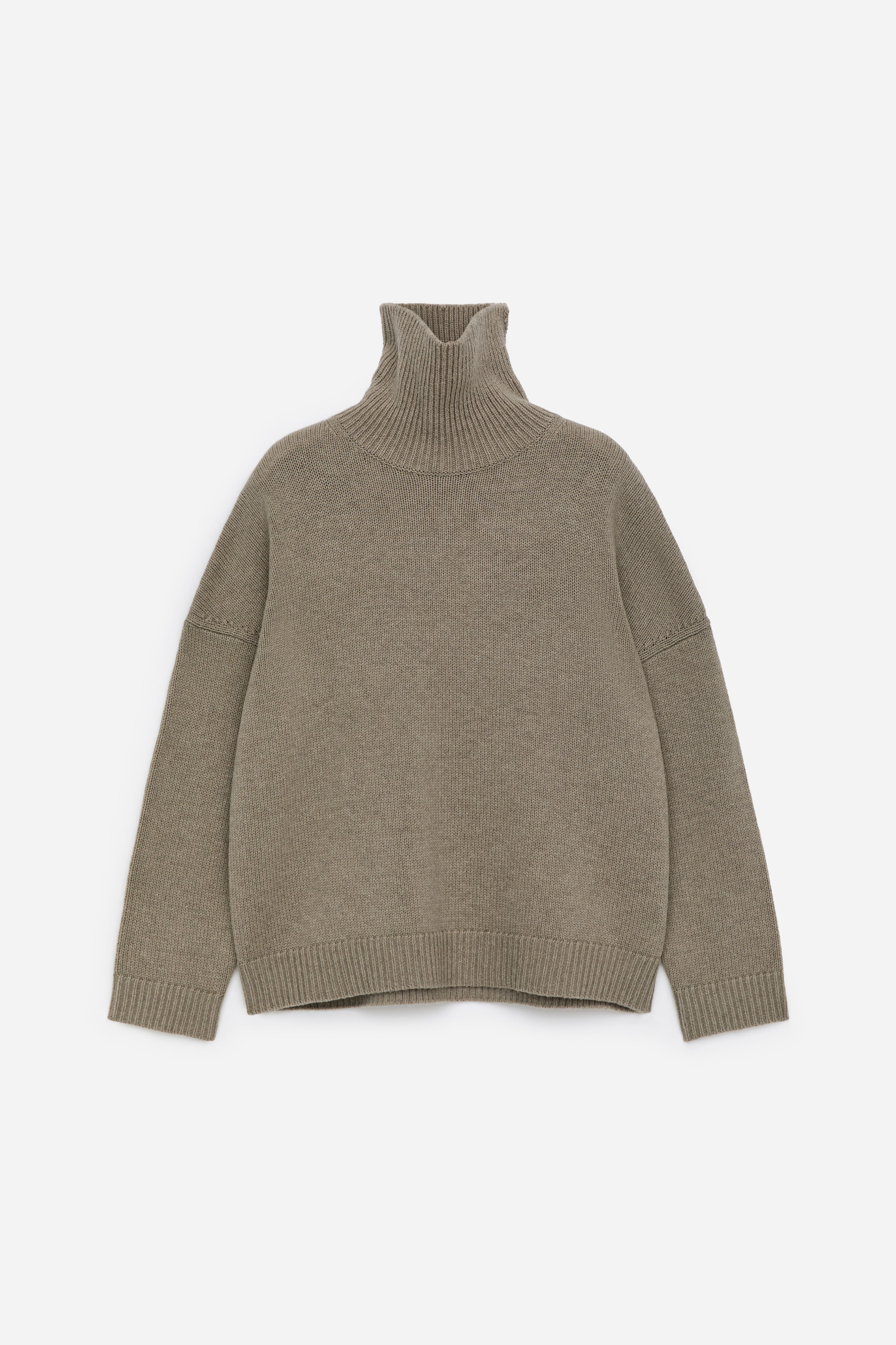 Wełniany sweter z golfem - Beżowy