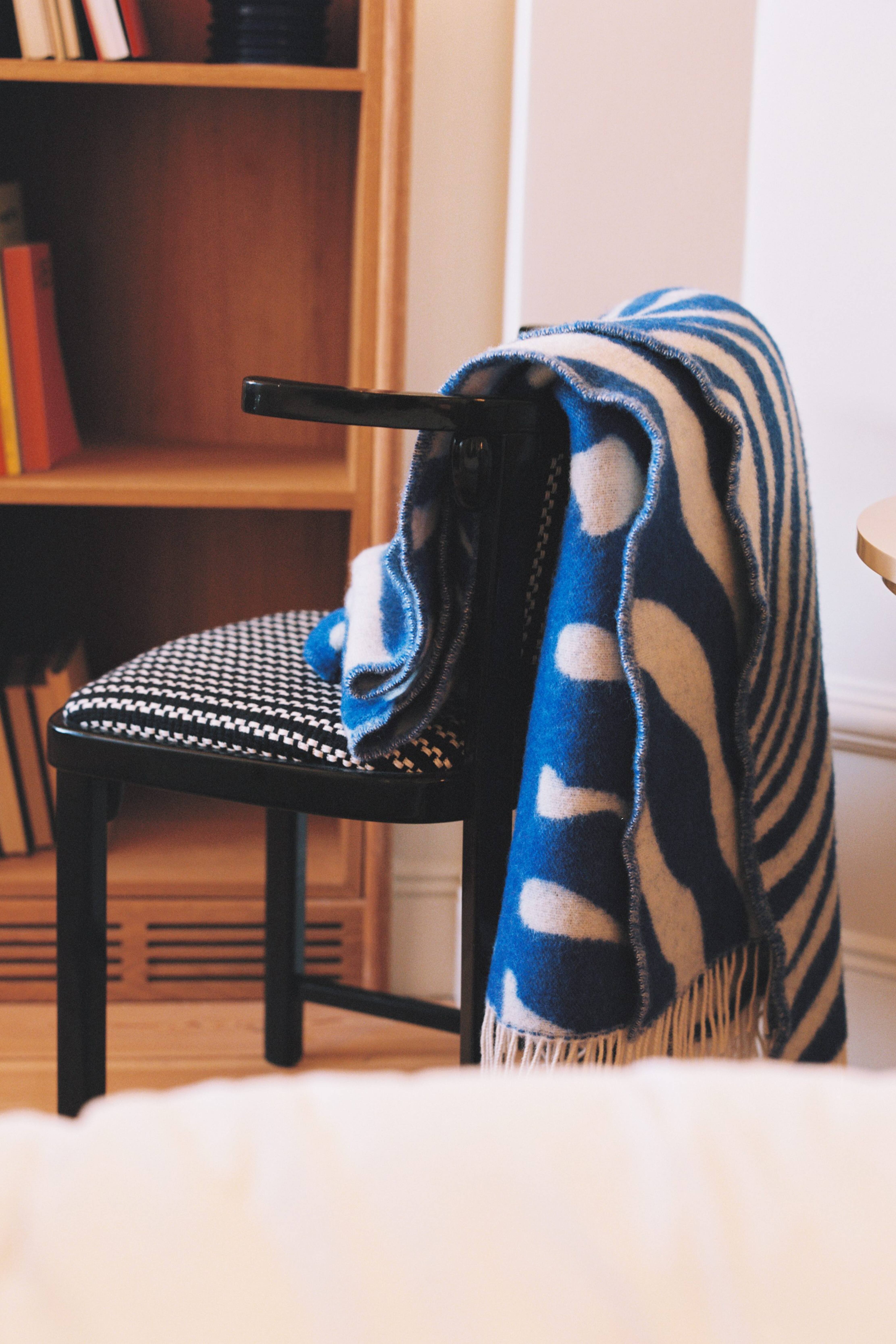 Klippan wollen deken - Felblauw/gebroken wit