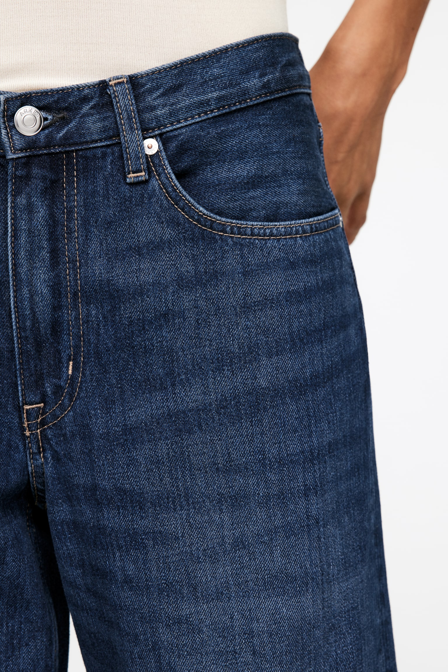 CLOUD Low Loose Jeans - Mid Blue/Mid Blue - 4