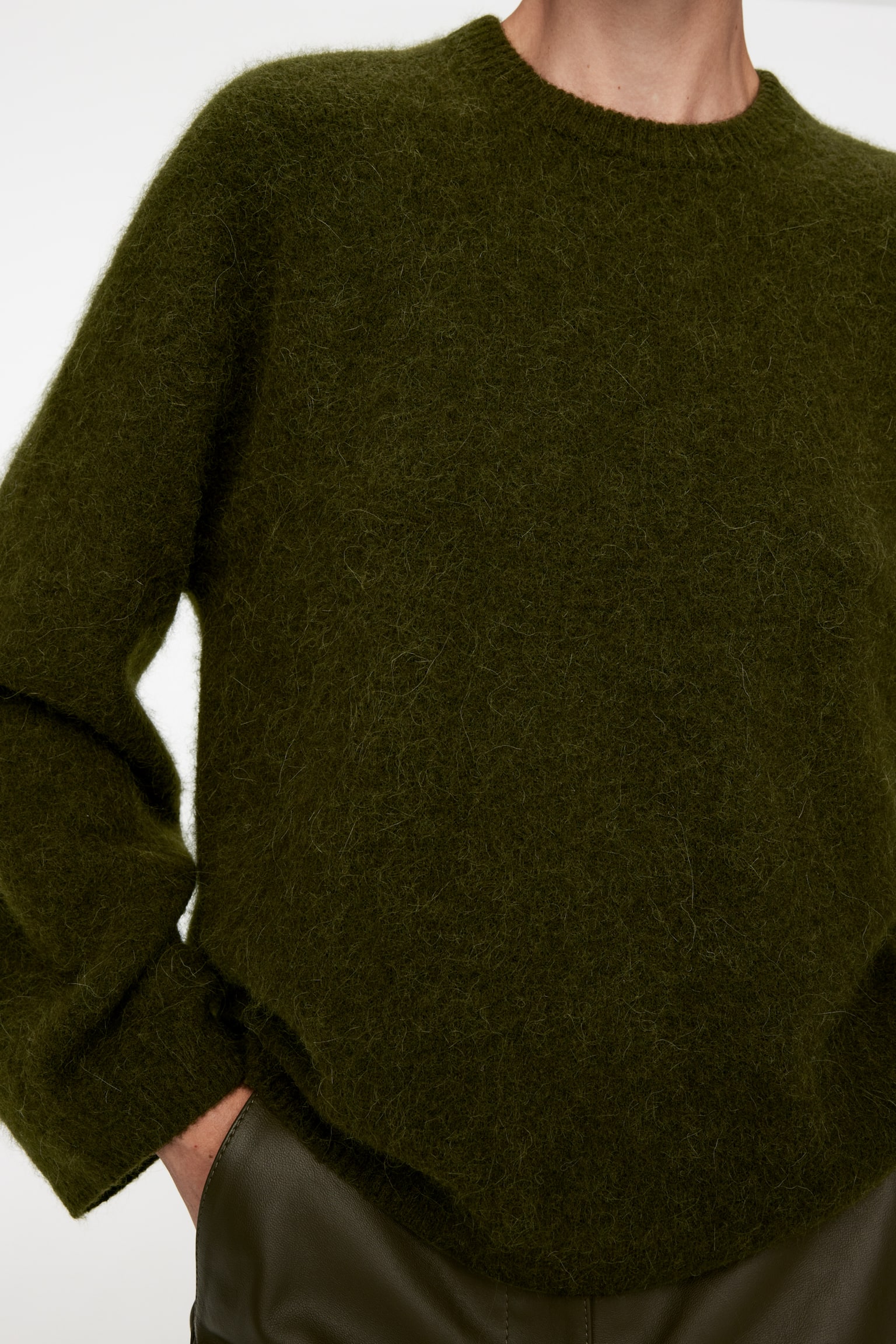 Alpaca-Wool Blend Jumper - Dark Green/Dark Brown/Black/Light Grey/Beige/Dusty Blue/Off White/Dark Yellow/Pink - 4