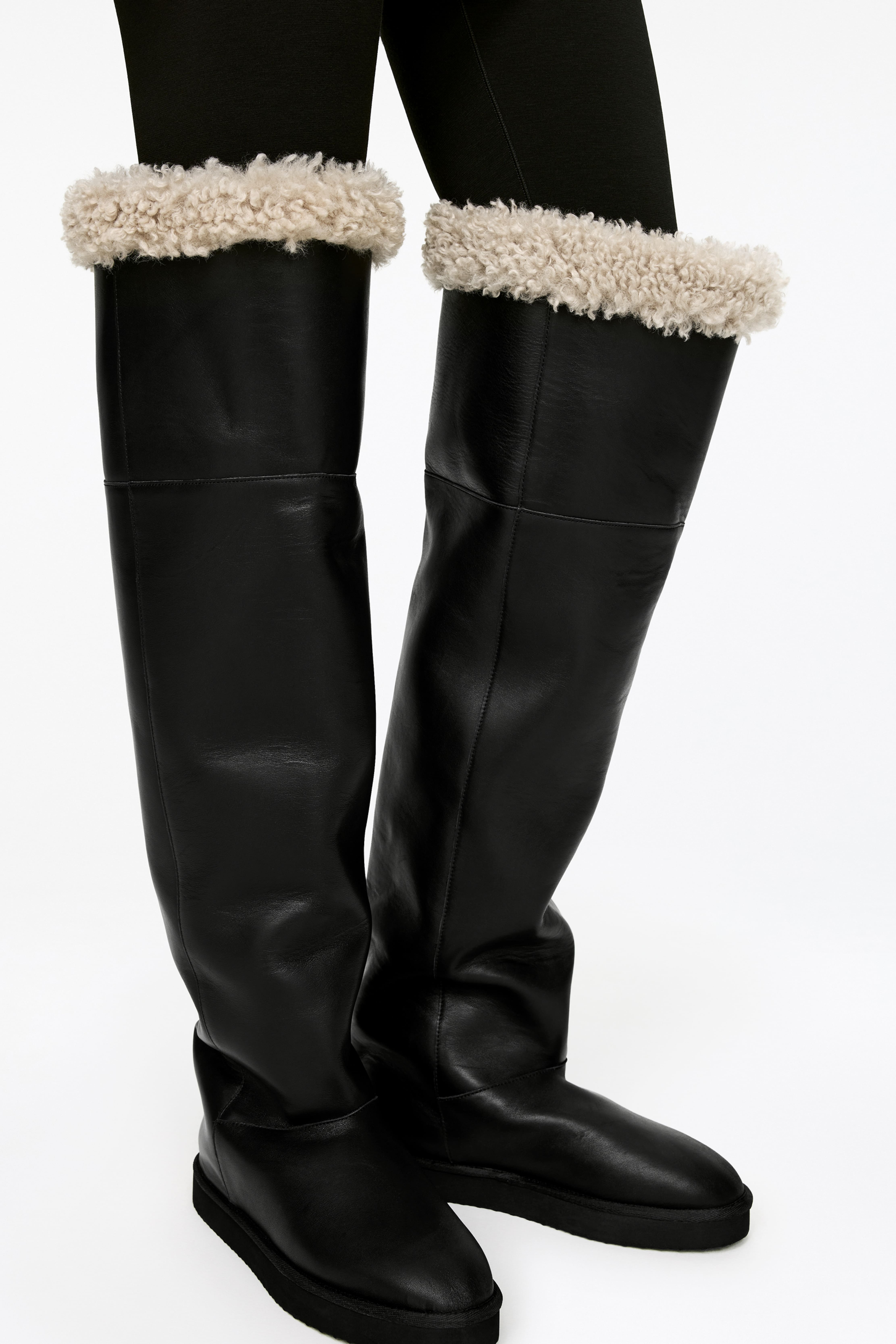 Stivali in pelle sopra al ginocchio - Nero