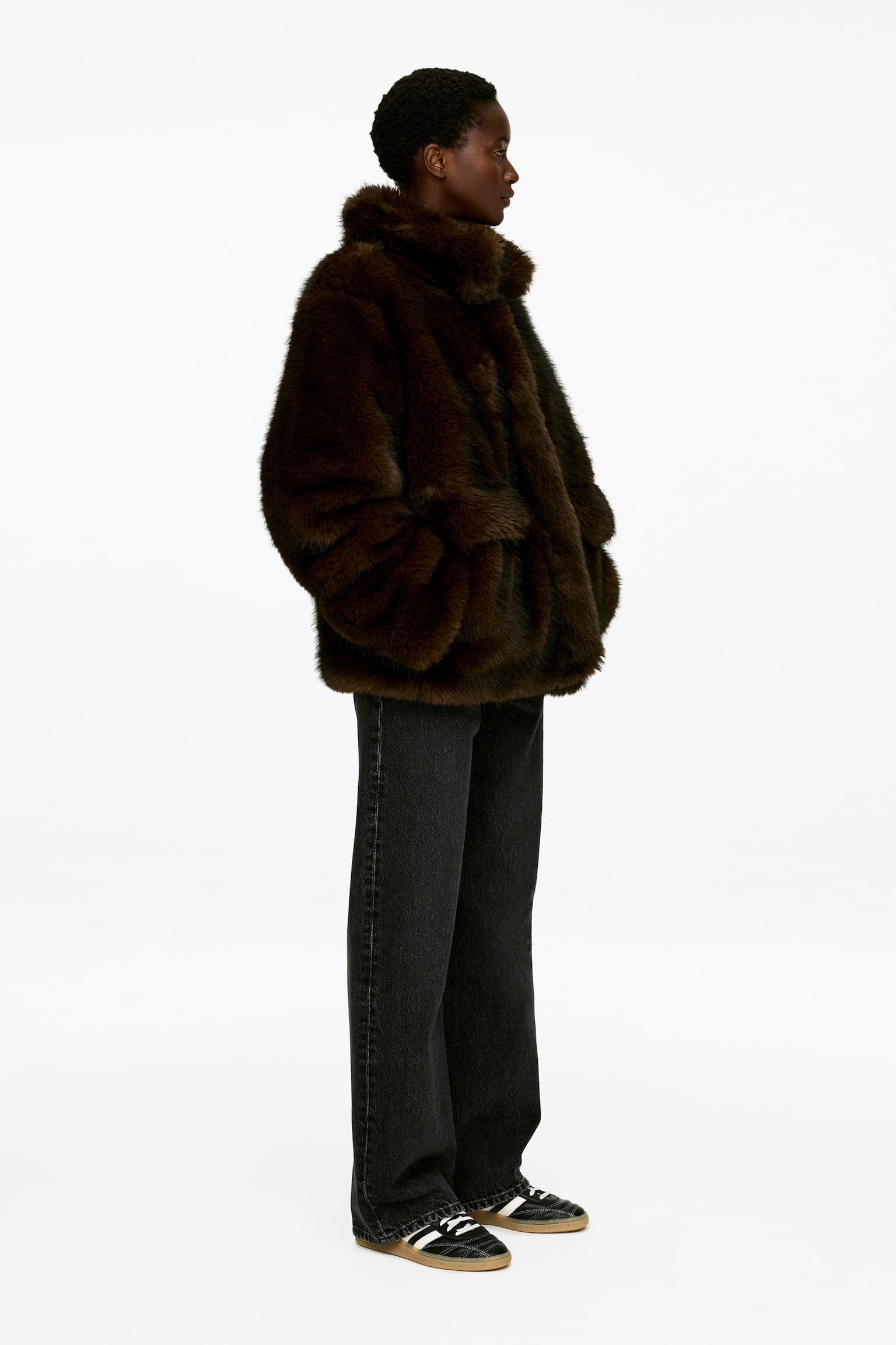 Giacca in pelliccia sintetica - Marrone scuro - 10