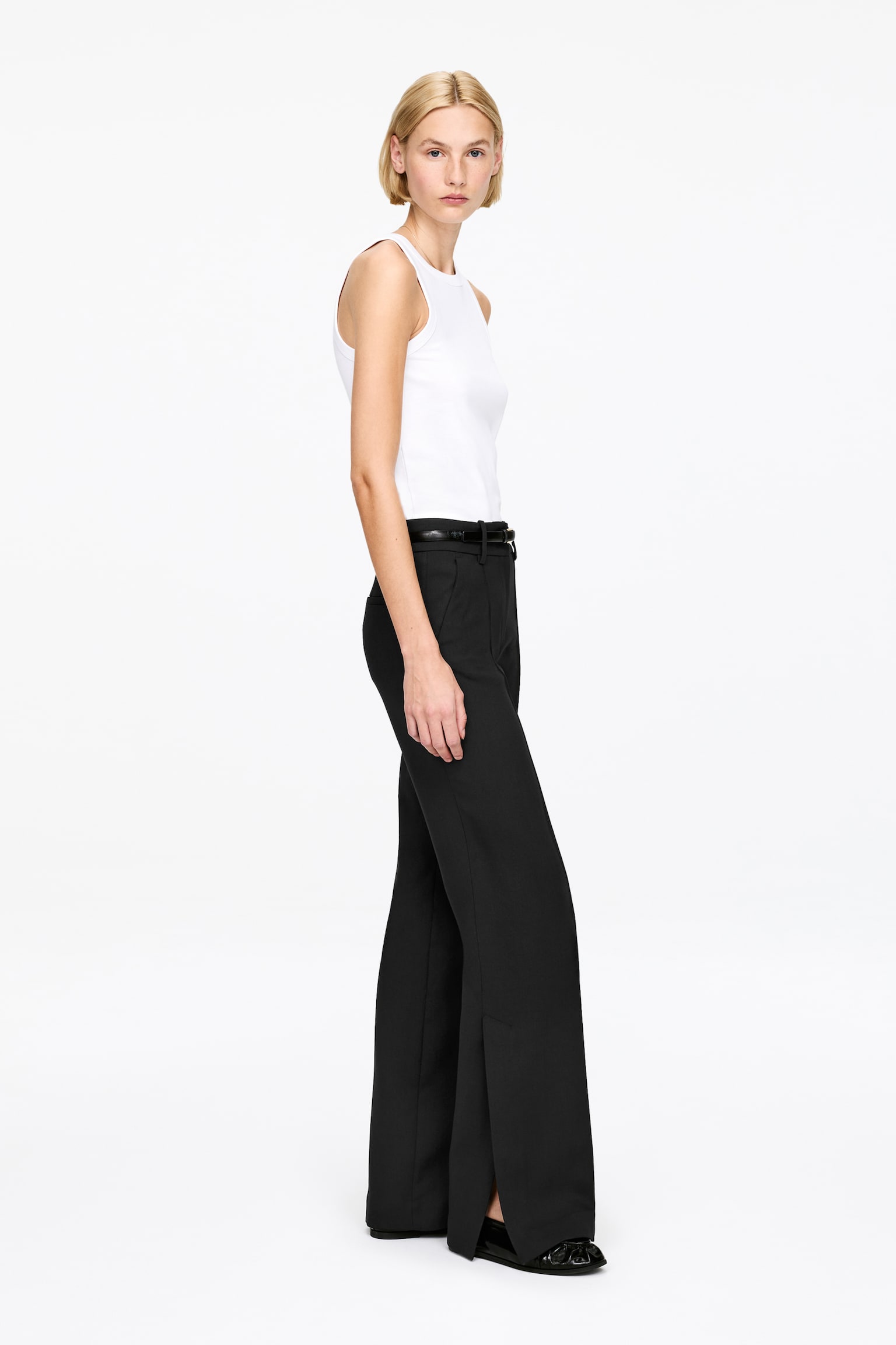 Elegante Hose mit Schlitzen - Schwarz/Rot - 3